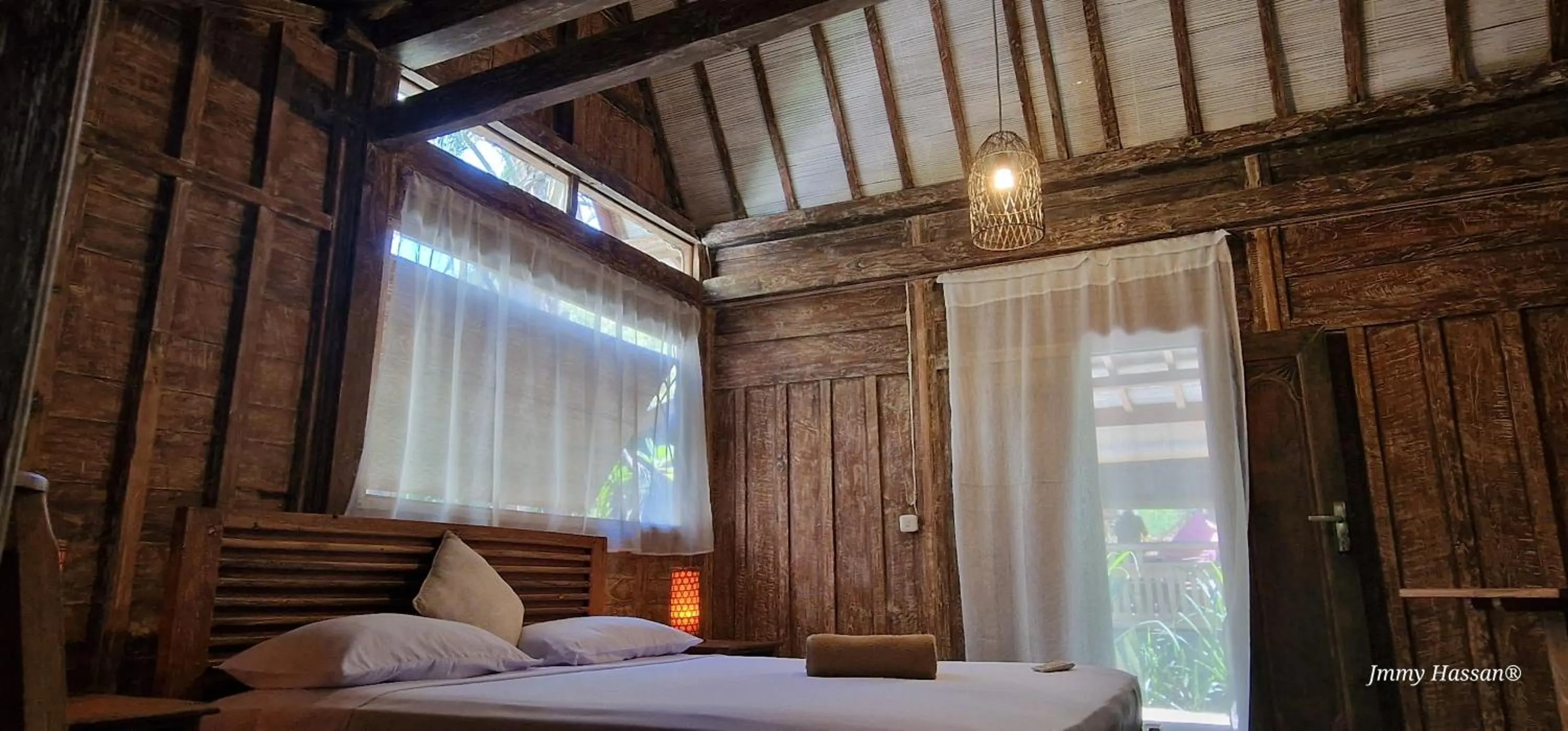 Bed in Villas Light House - Eco-Traditional Joglo