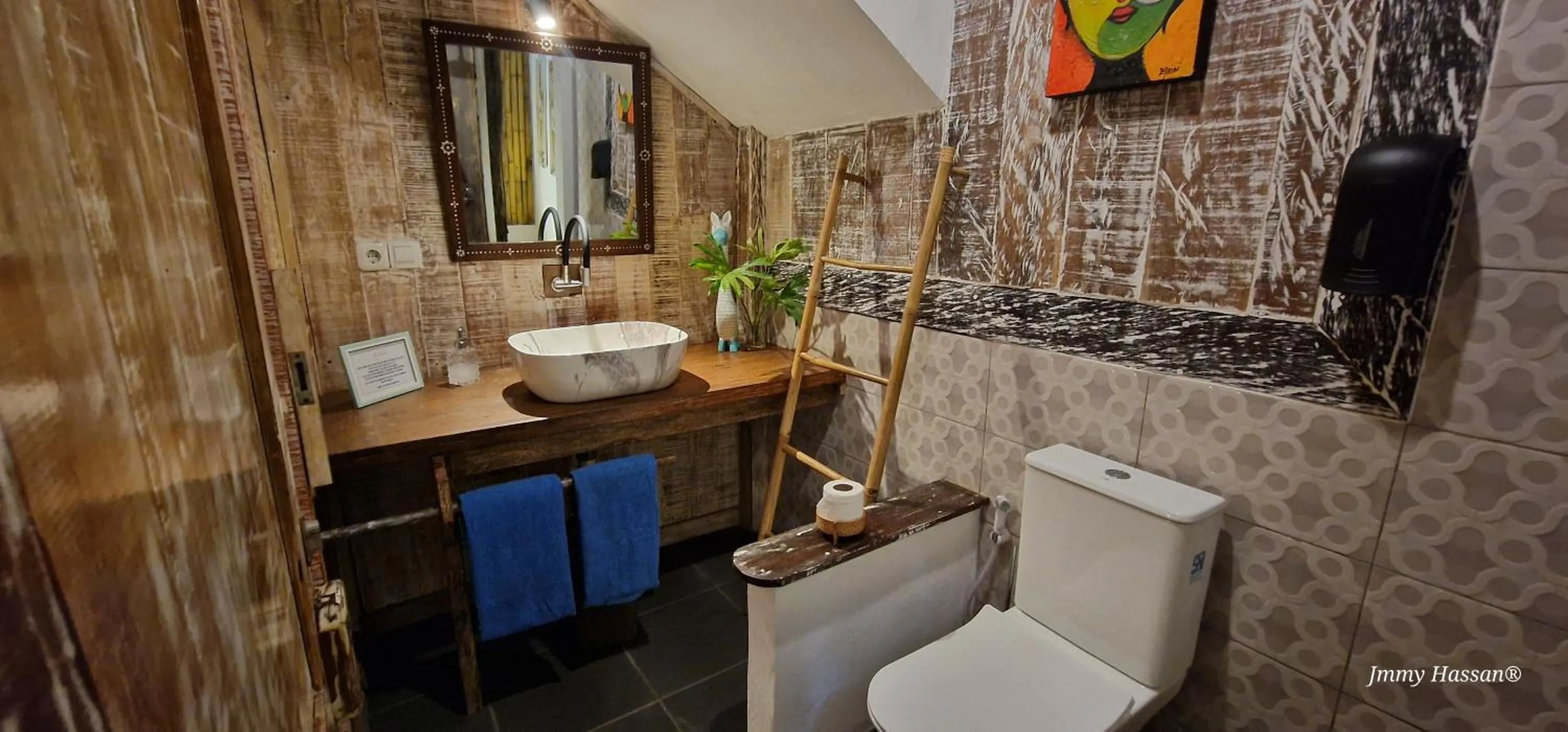 Toilet in Villas Light House - Eco-Traditional Joglo