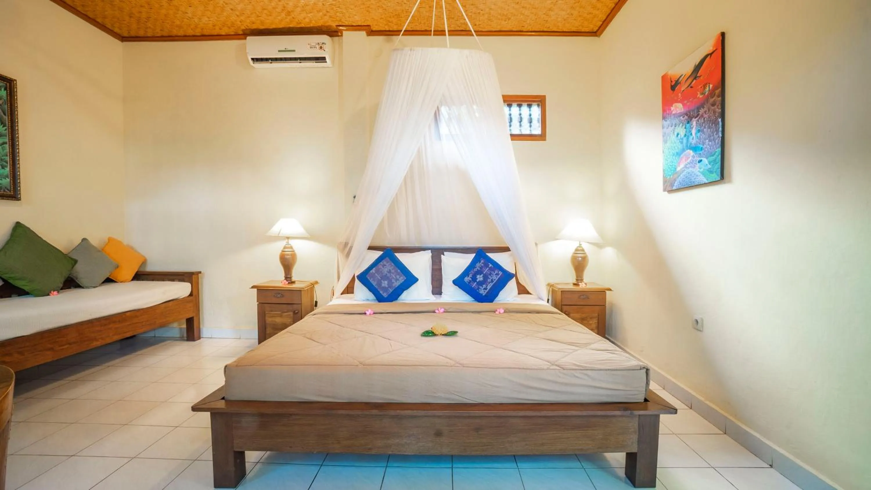 Bedroom, Bed in Cafe Wayan Cottages Senggigi