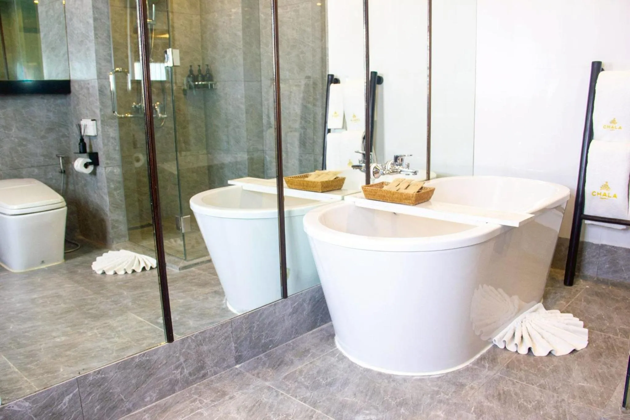 Chala Number 2 Art and Gallery