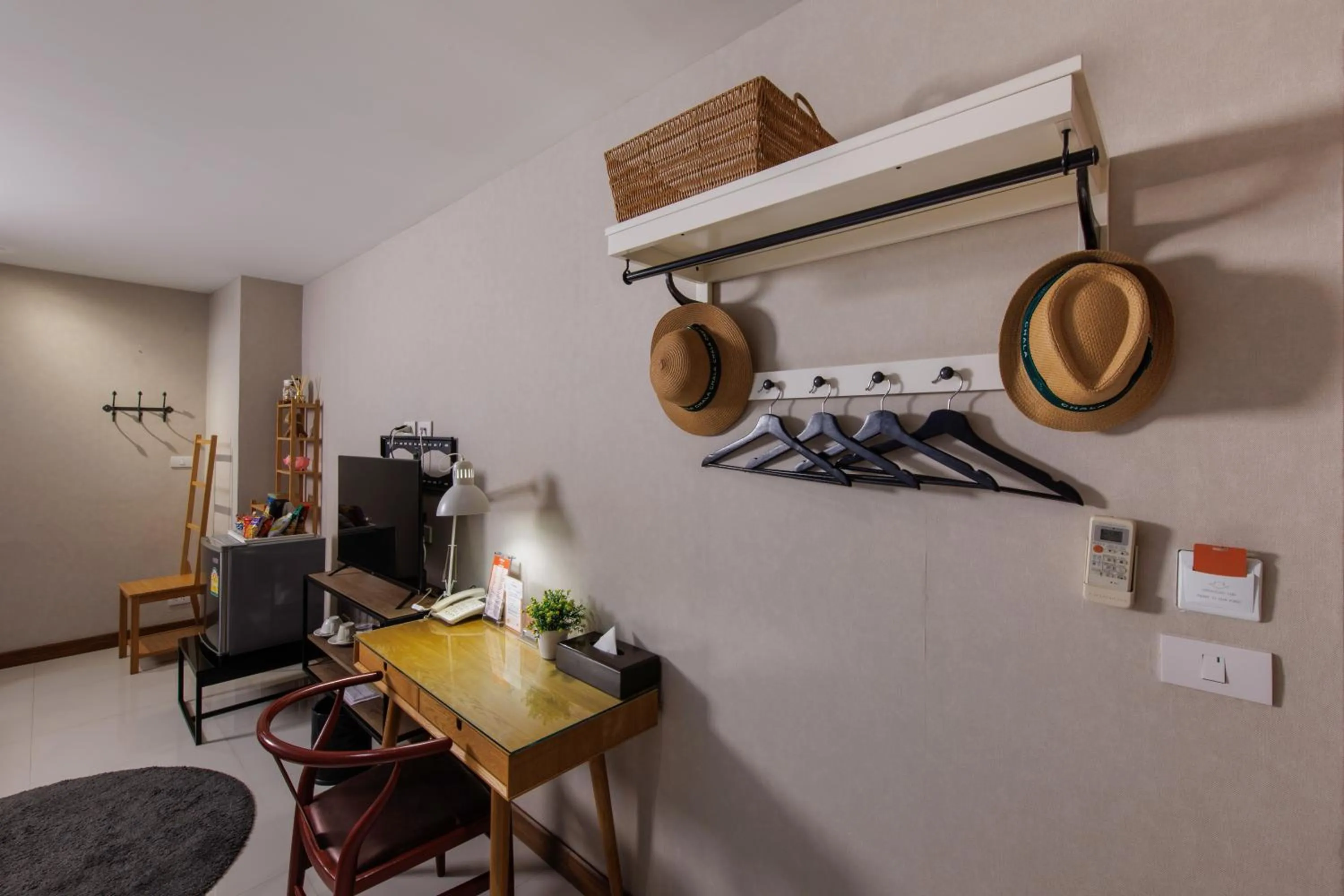 minibar in Chala Number 2 Art and Gallery