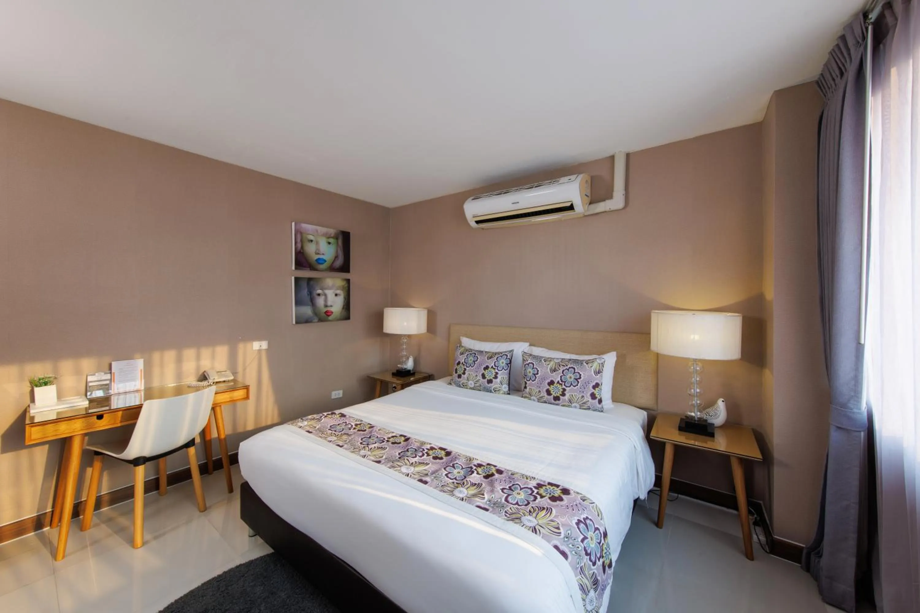 Bed in Chala Number 2 Art and Gallery