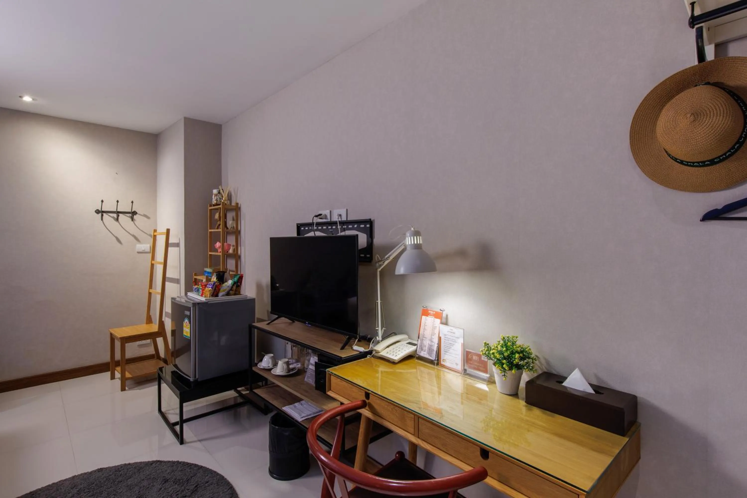 minibar in Chala Number 2 Art and Gallery