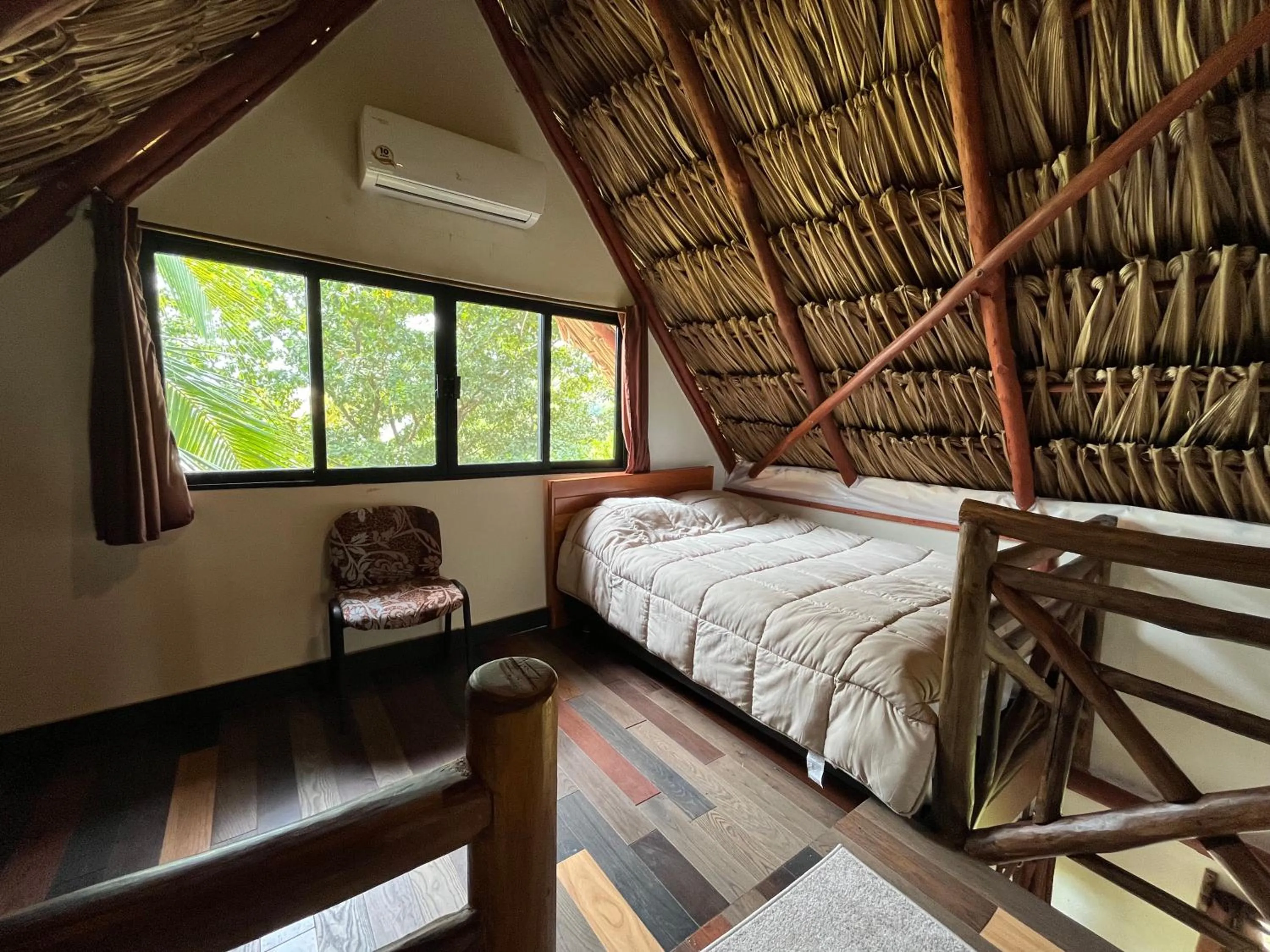 Bedroom, Bed in Xanthus Hotel
