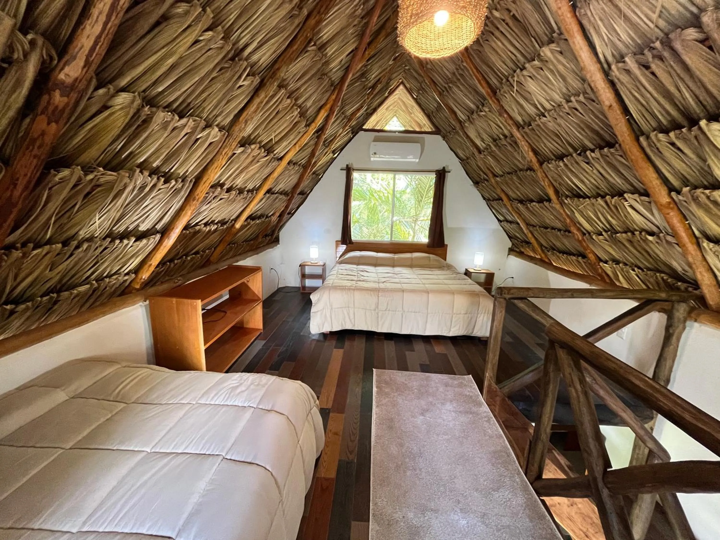 Photo of the whole room, Bed in Xanthus Hotel