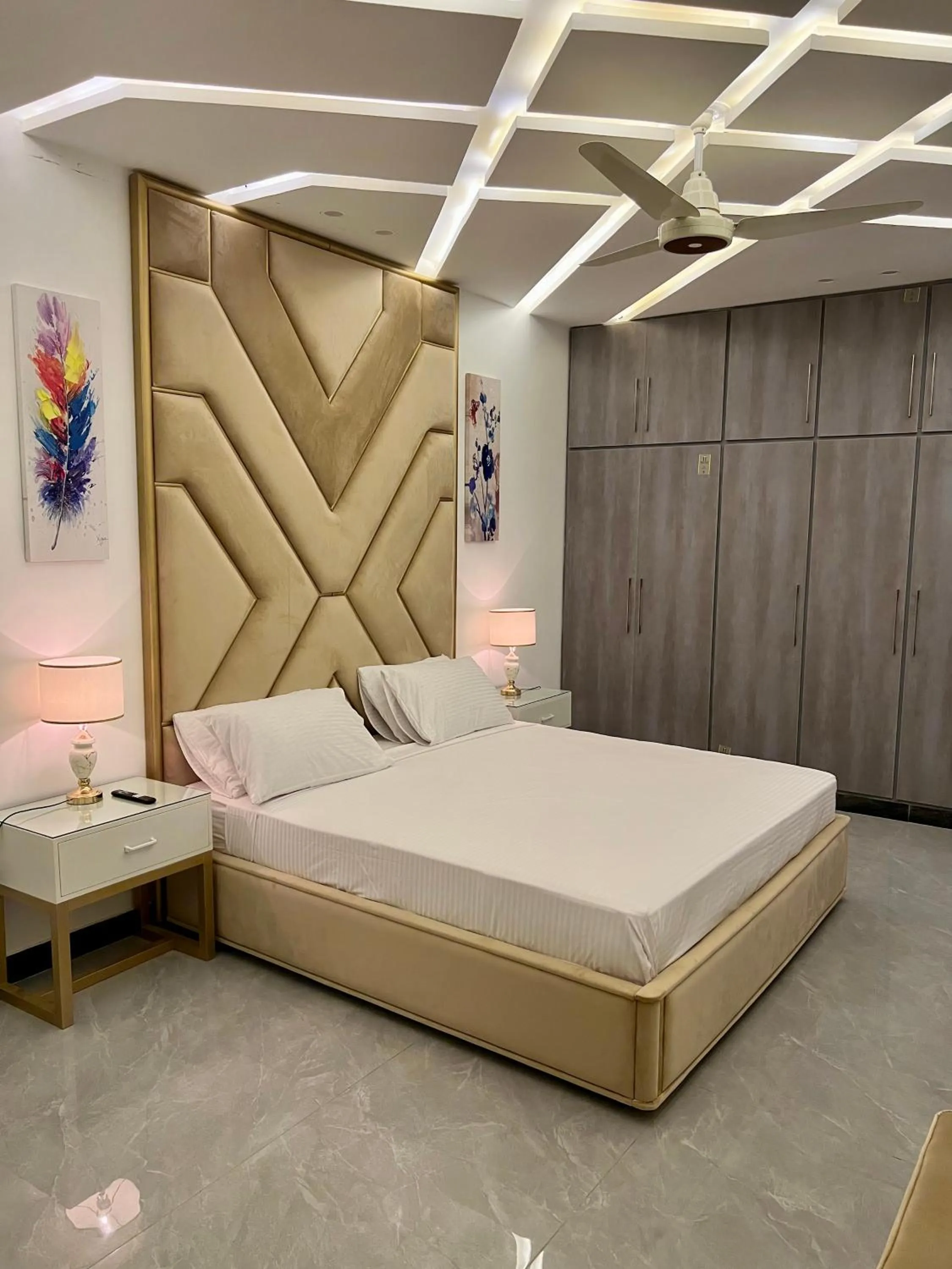 Bedroom, Bed in The Gateway islamabad