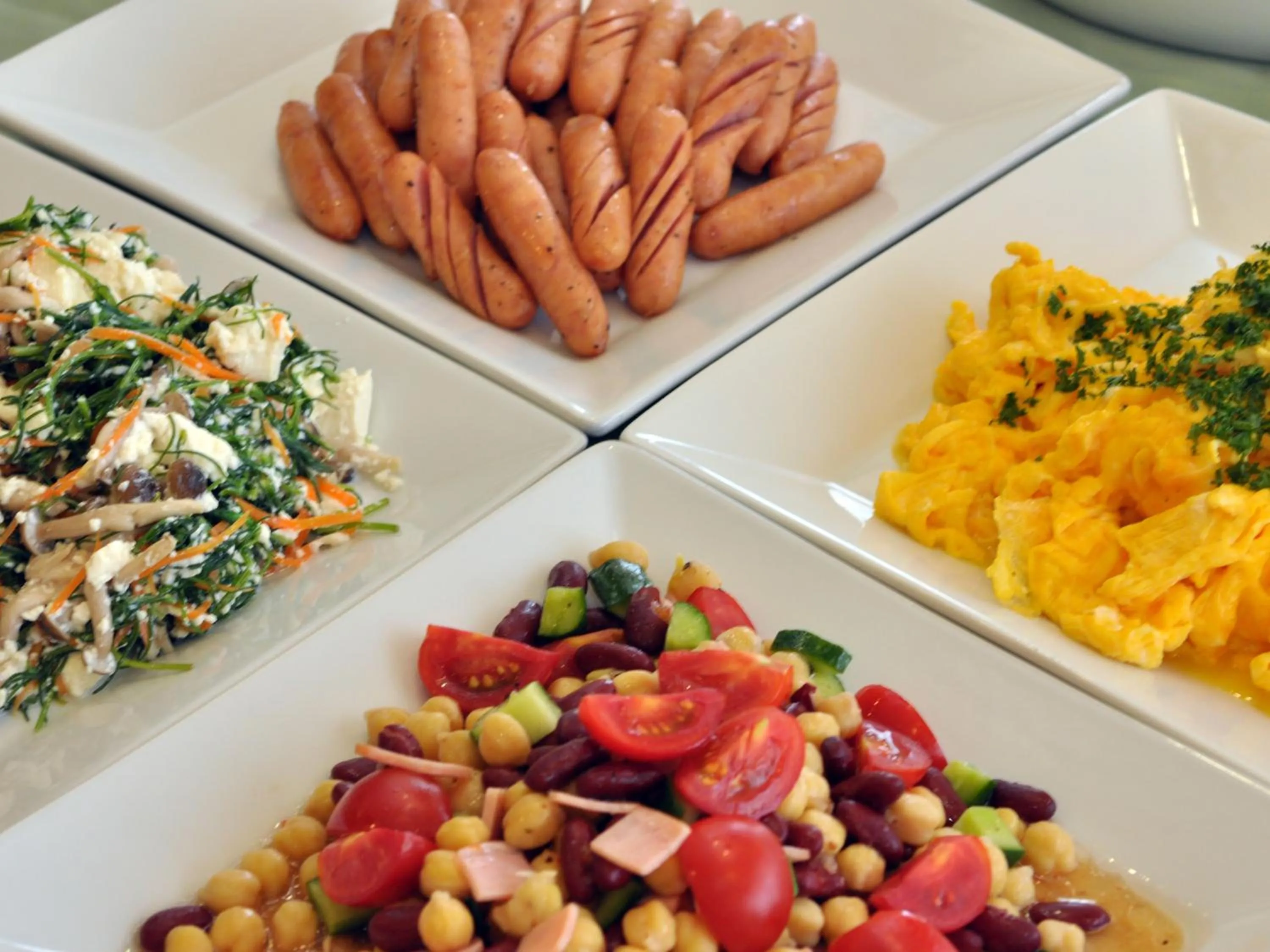 Buffet breakfast in Hotel Green Arbor