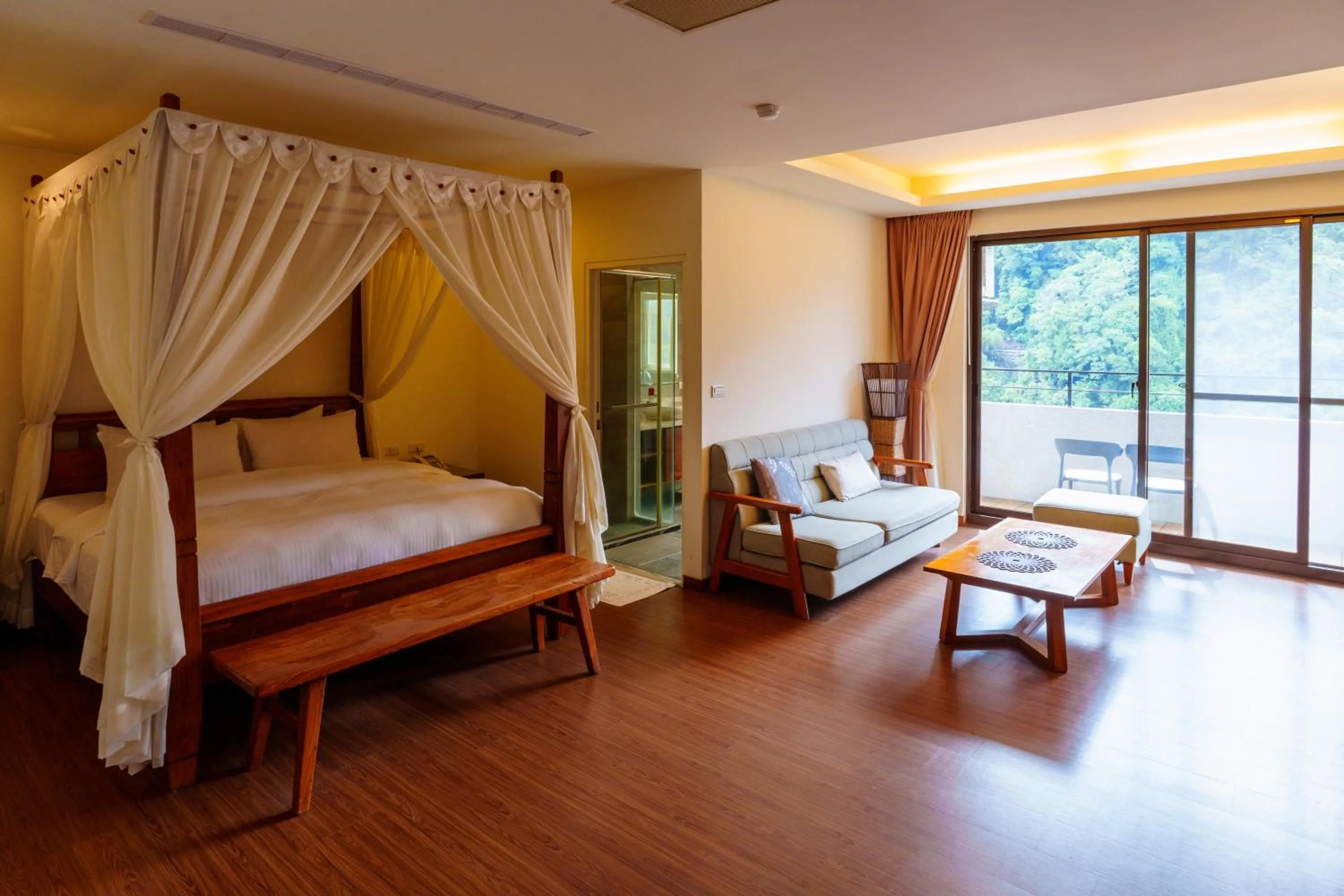 Photo of the whole room, Bed in Spring Spa Hotel