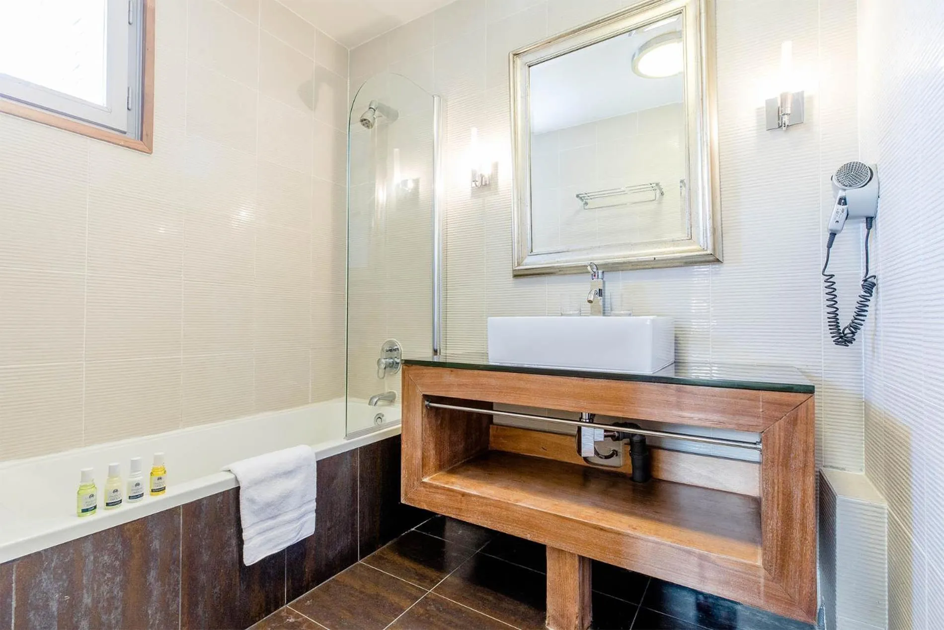 Bathroom in Madame Vacances Hôtel et Spa Ibiza