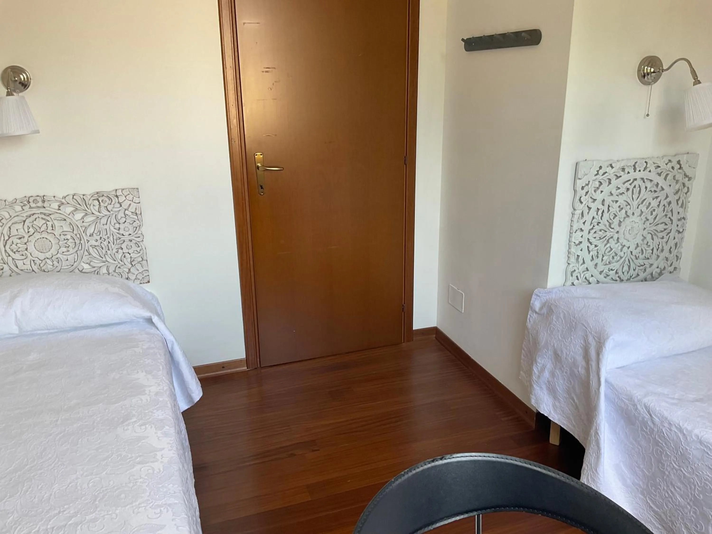 Seating area, Bed in Rana B&B