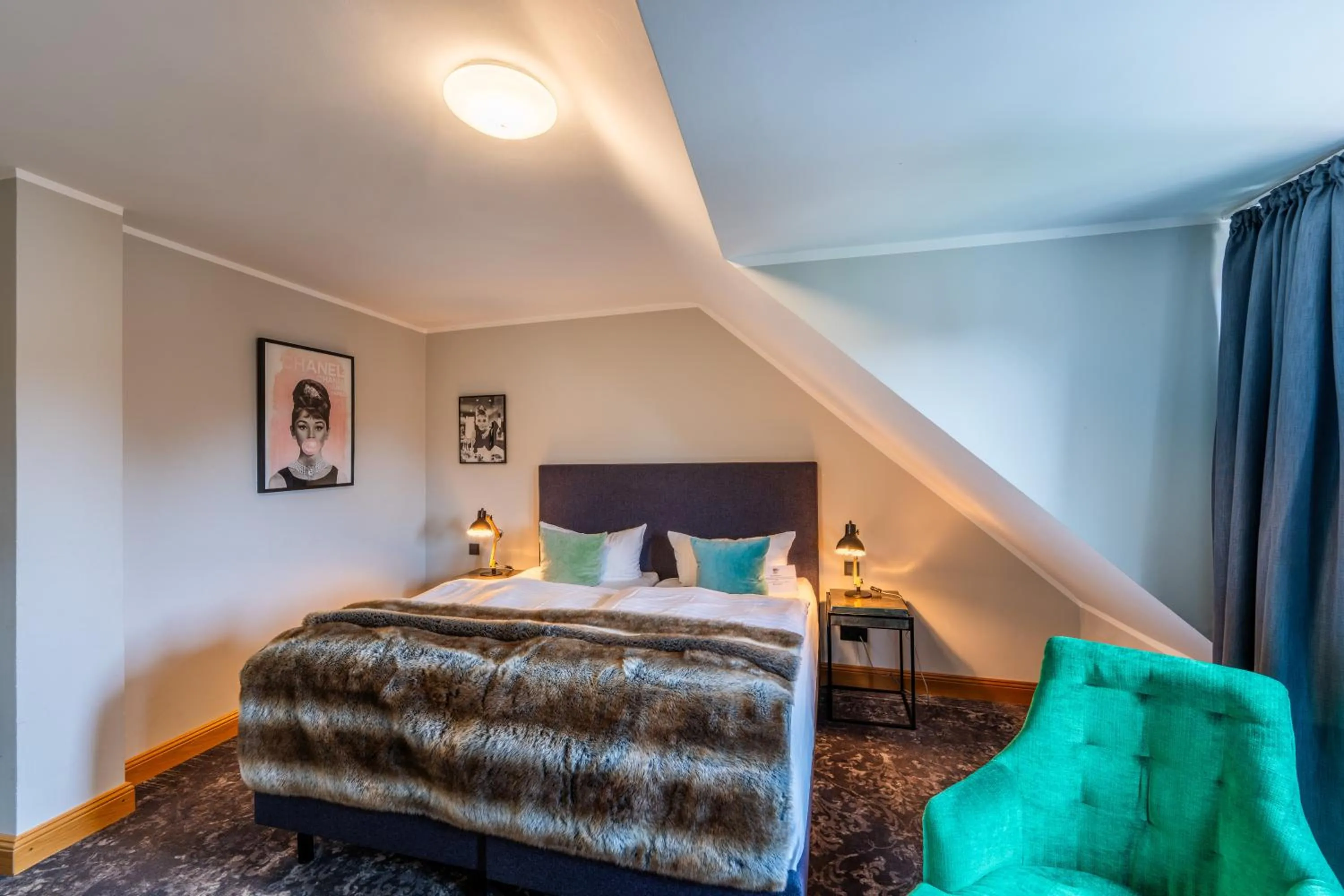 Photo of the whole room, Bed in Thehotel at LIPPISCHER HOF