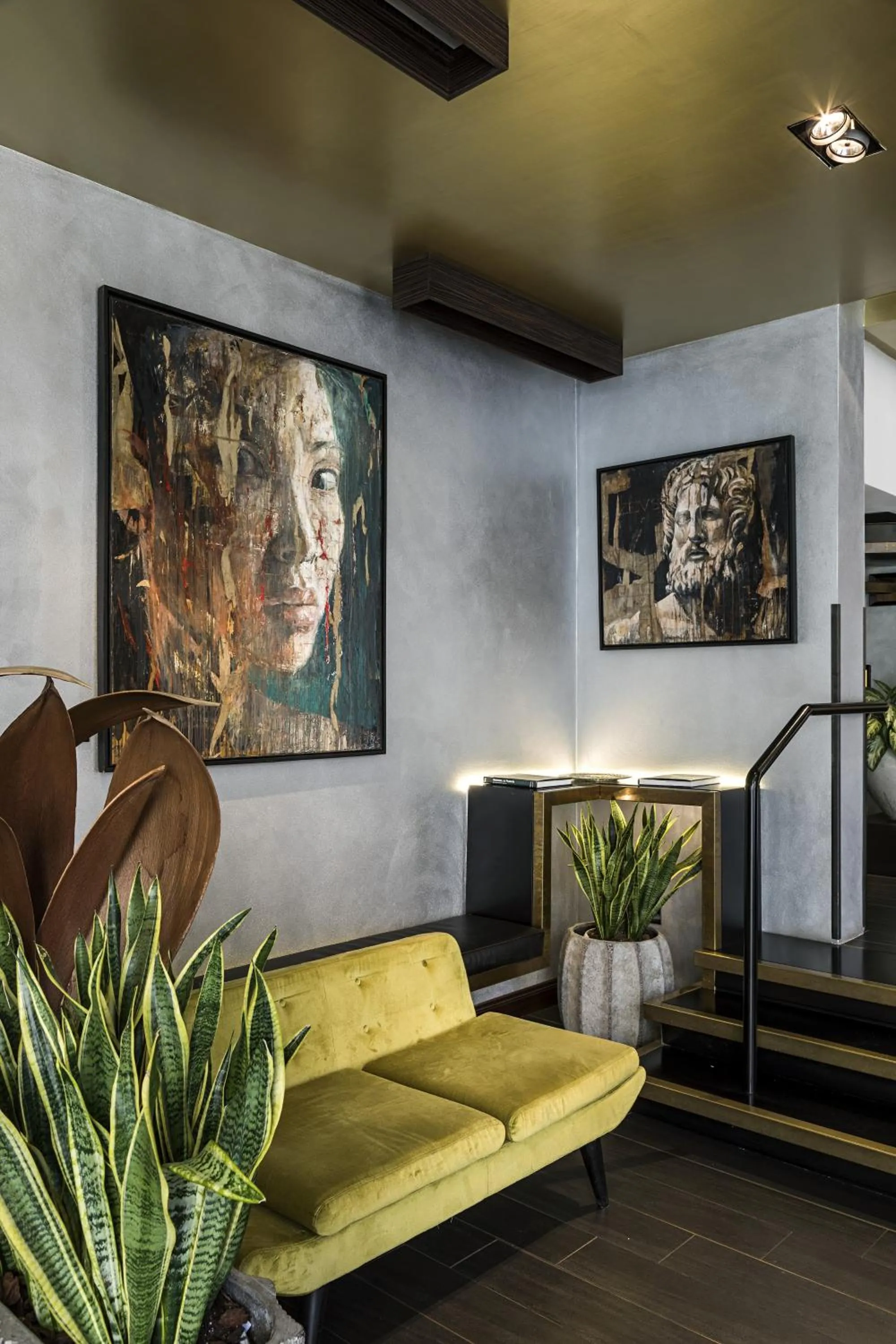 Decorative detail in Palazzo Navona Hotel