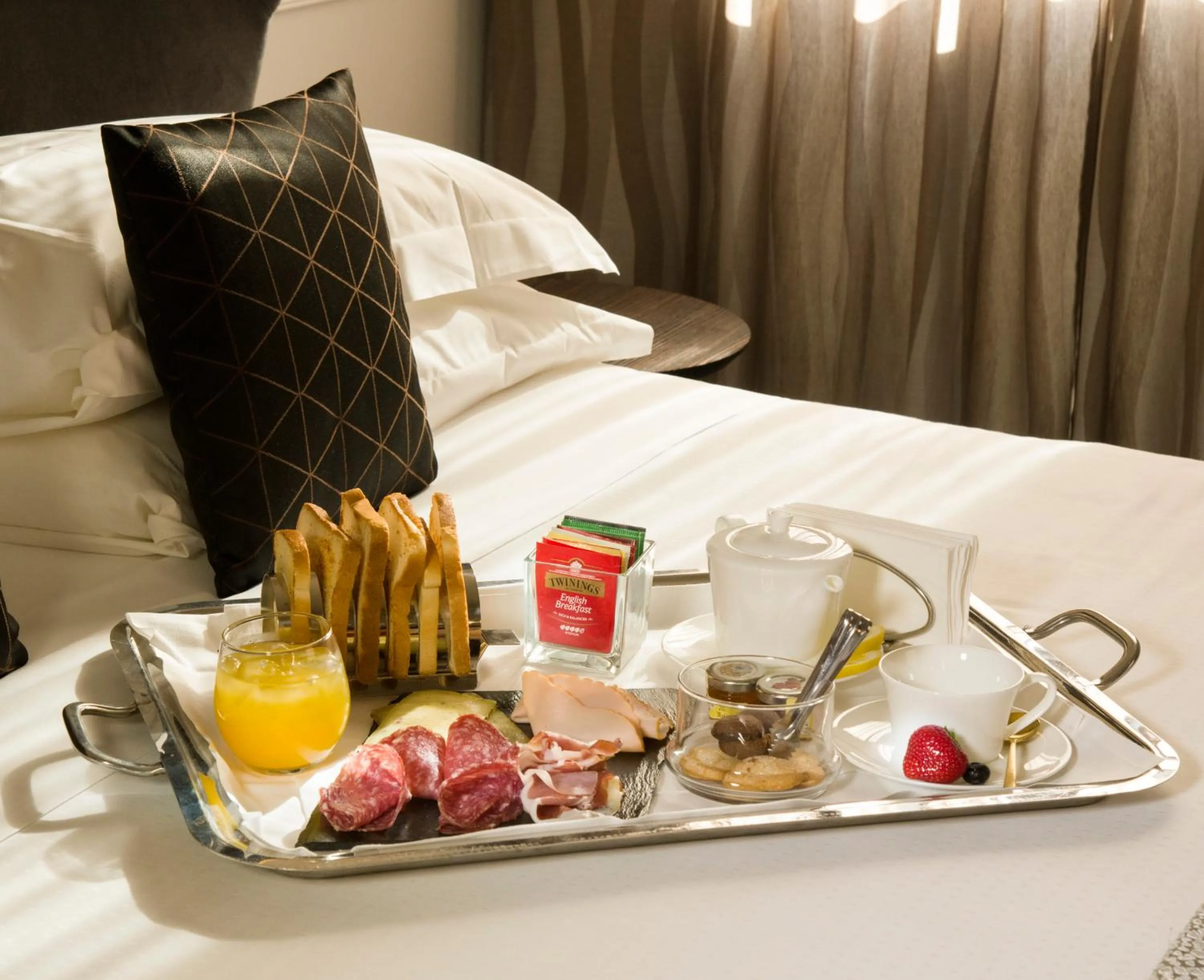Food and drinks, Bed in Palazzo Navona Hotel