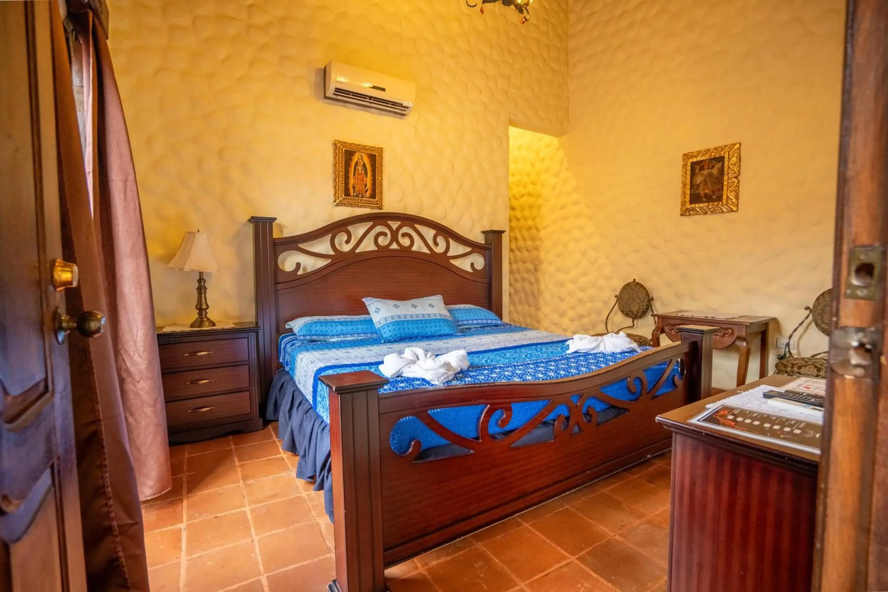 King Suite in Hotel Caxa Real King Suite in Hotel Caxa Real