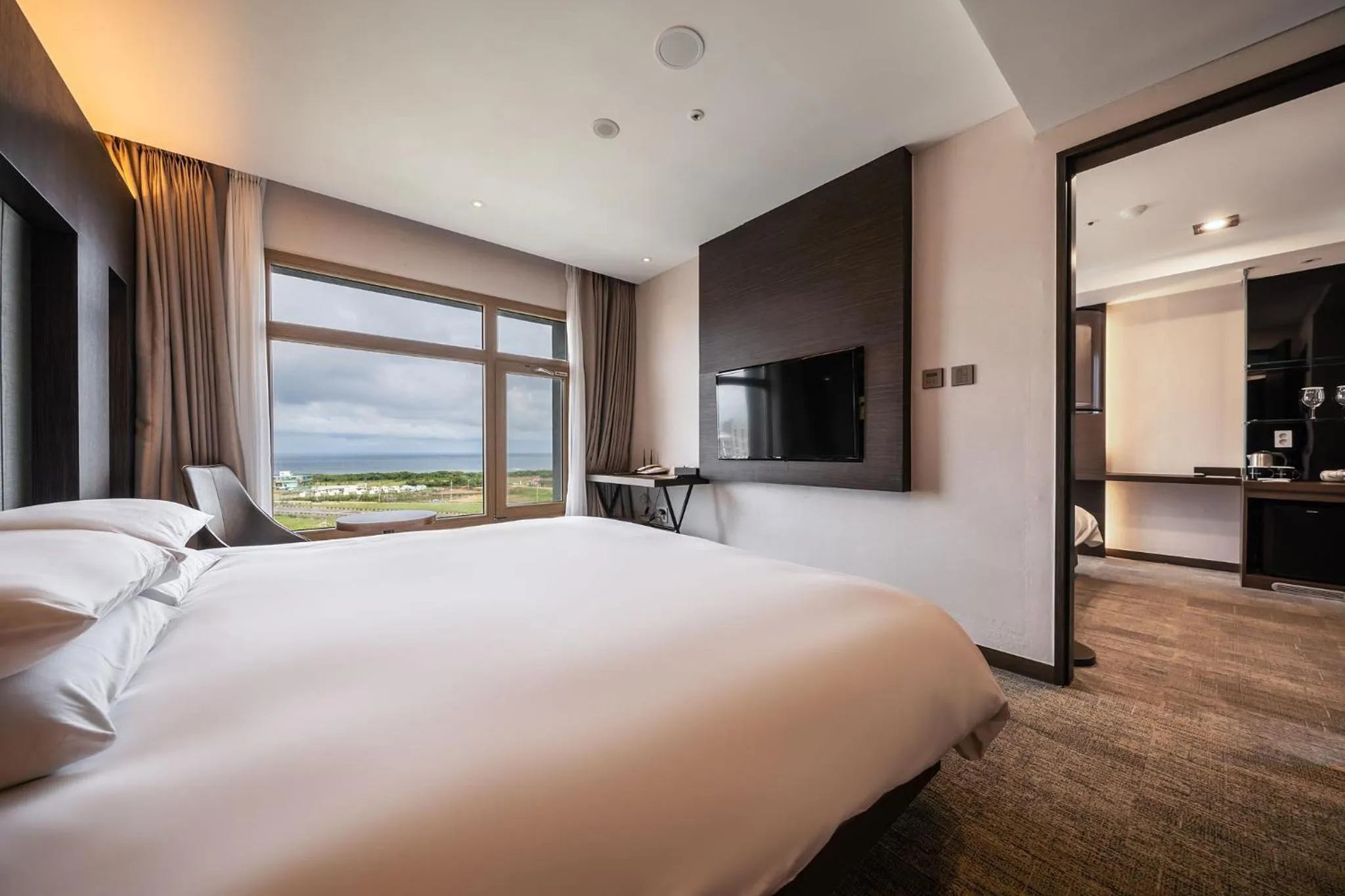 Jeju Seongsan Golden View Hotel