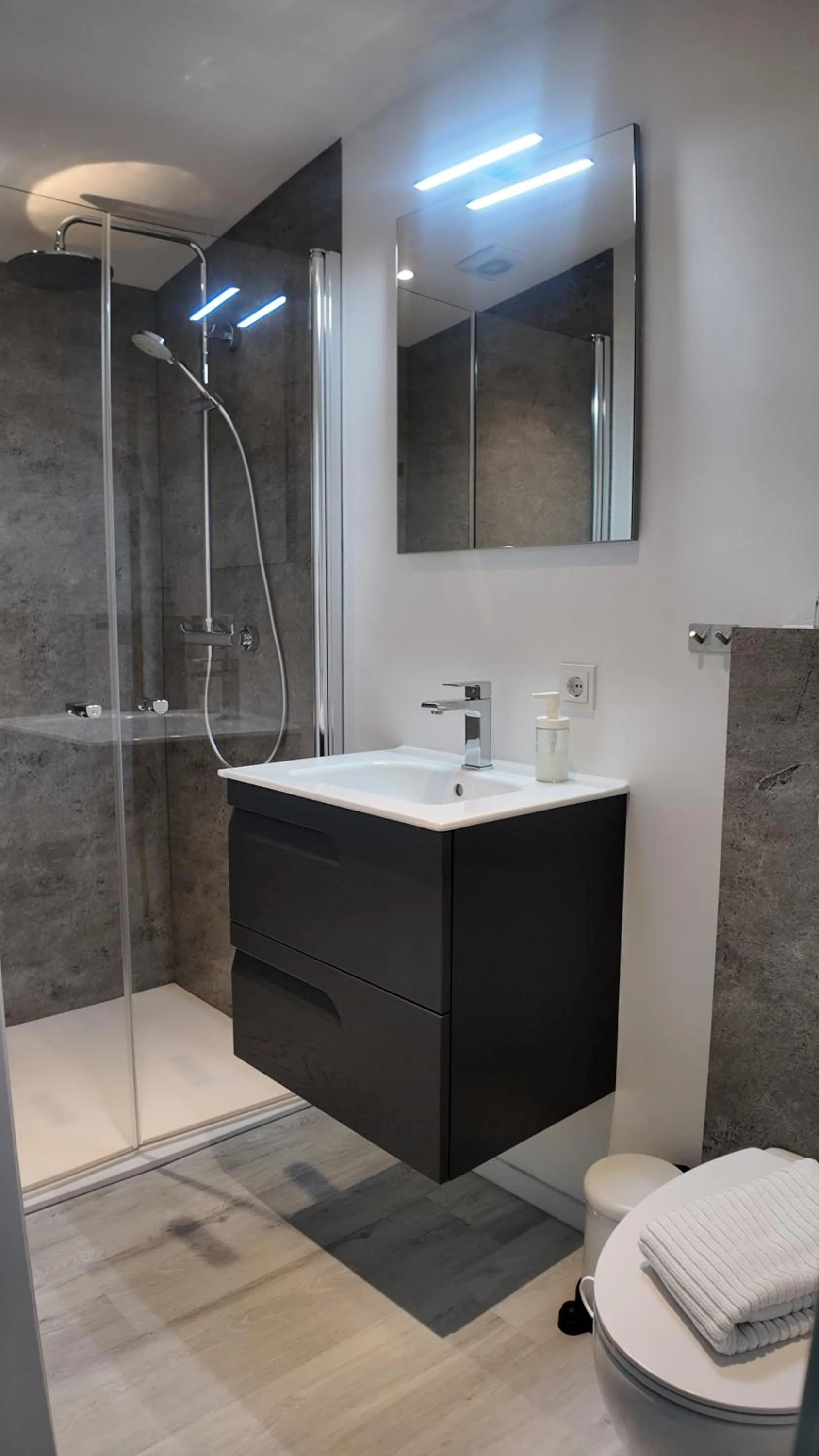 Shower in Hotel De Lange Akker