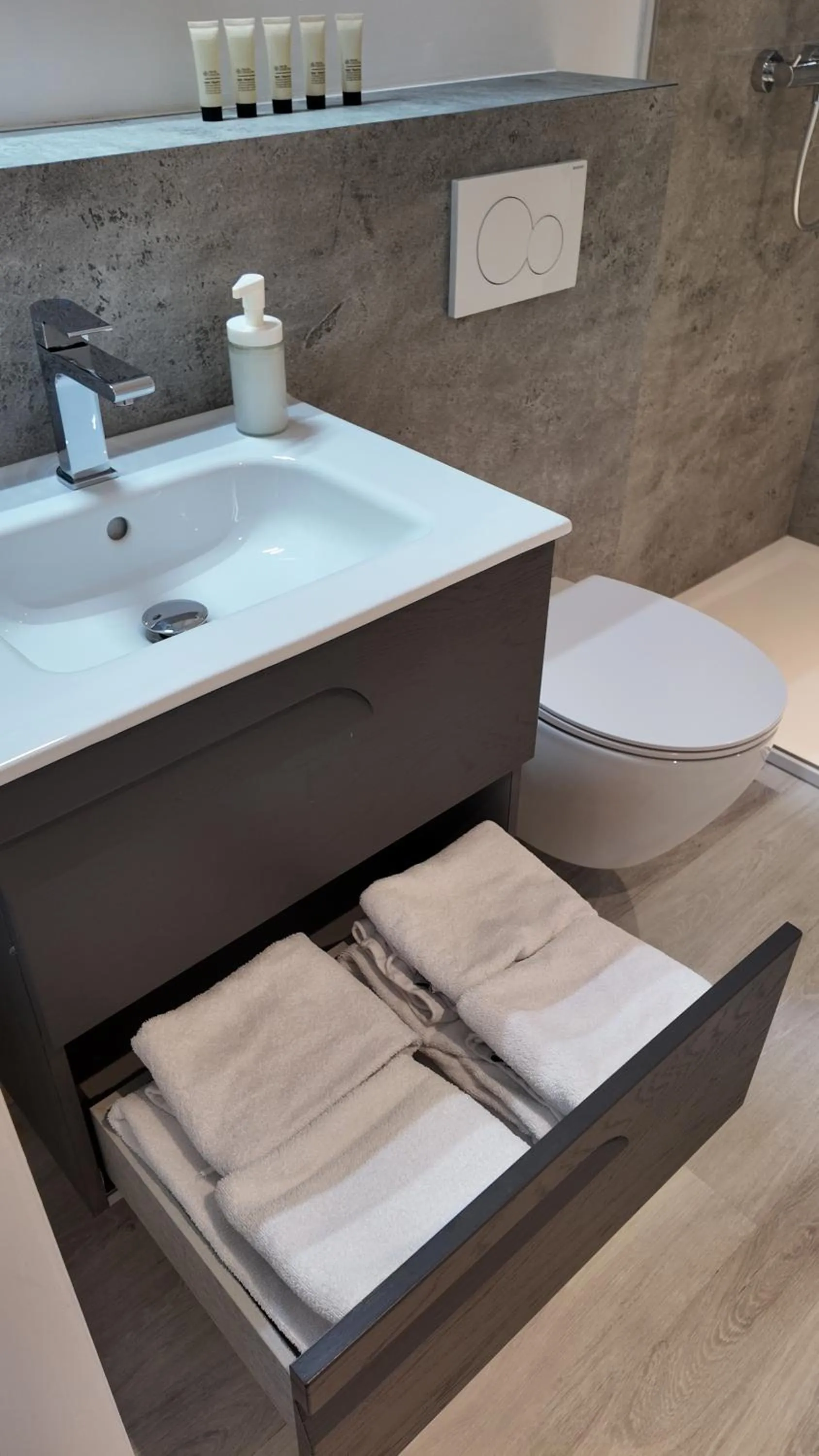 Toilet in Hotel De Lange Akker