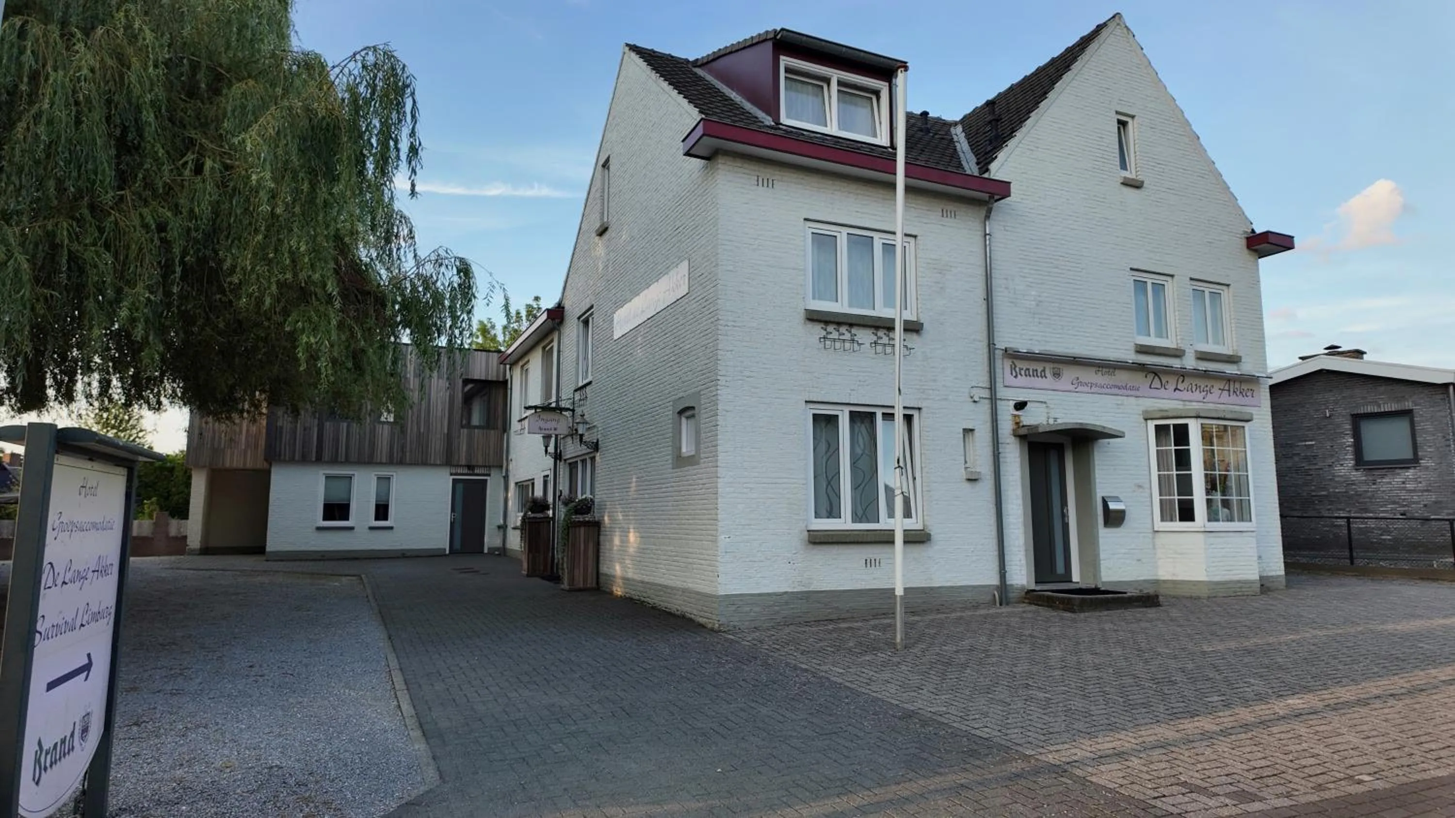 Property building in Hotel De Lange Akker