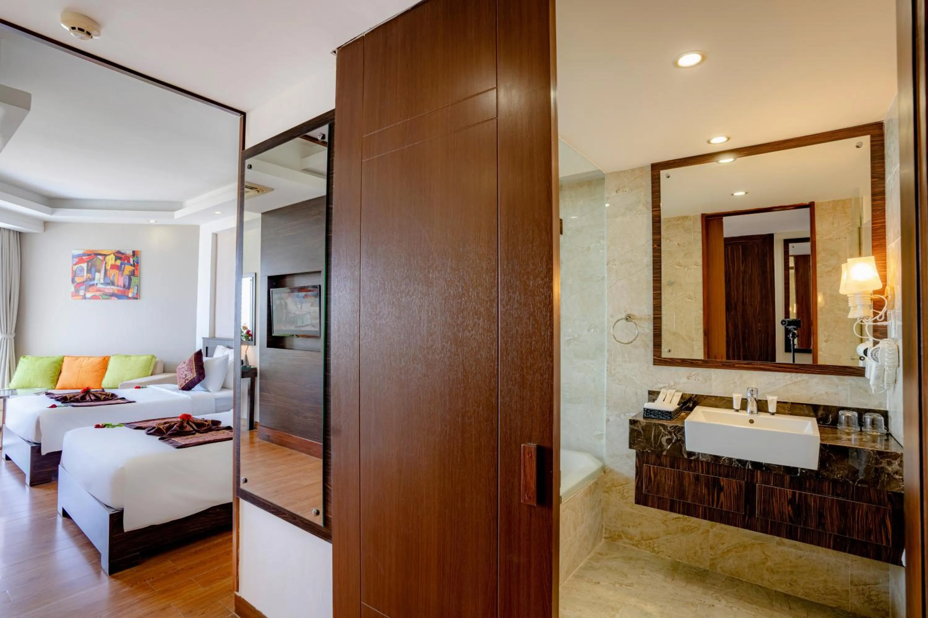 Bathroom, Bed in Ocean Waves Resort Cam Ranh