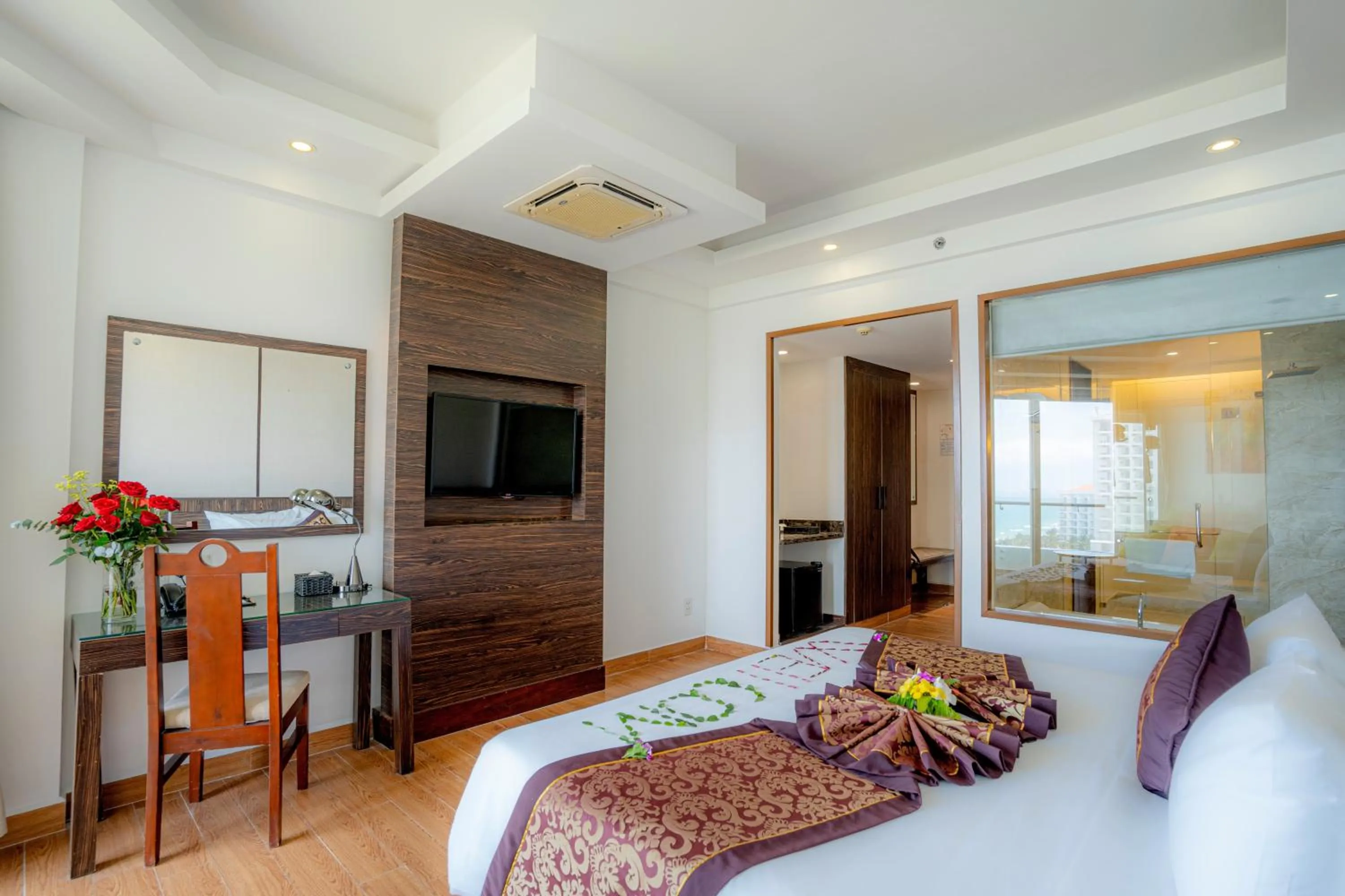 Bedroom, Bed in Ocean Waves Resort Cam Ranh