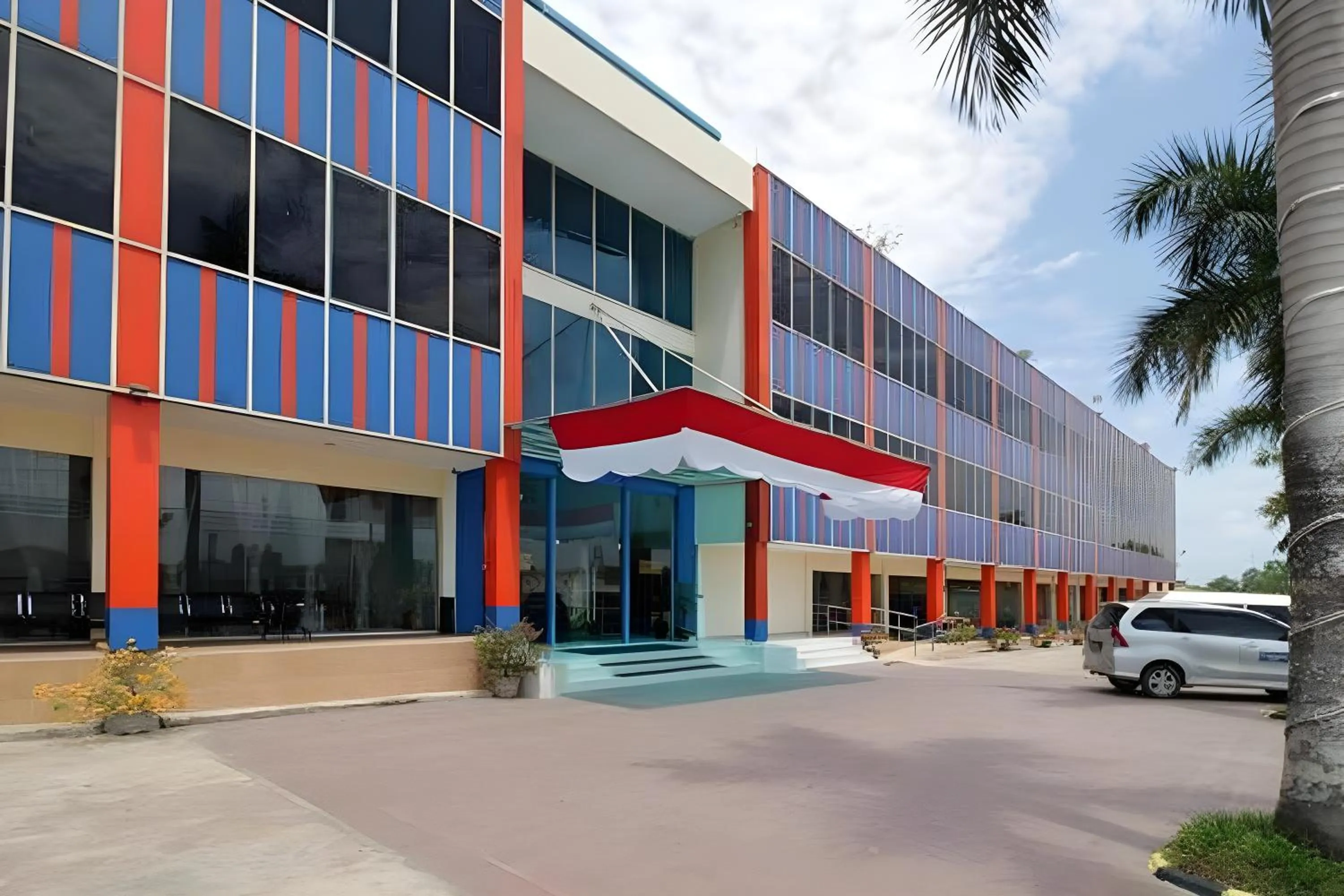 Property building in D'MERLION HOTEL