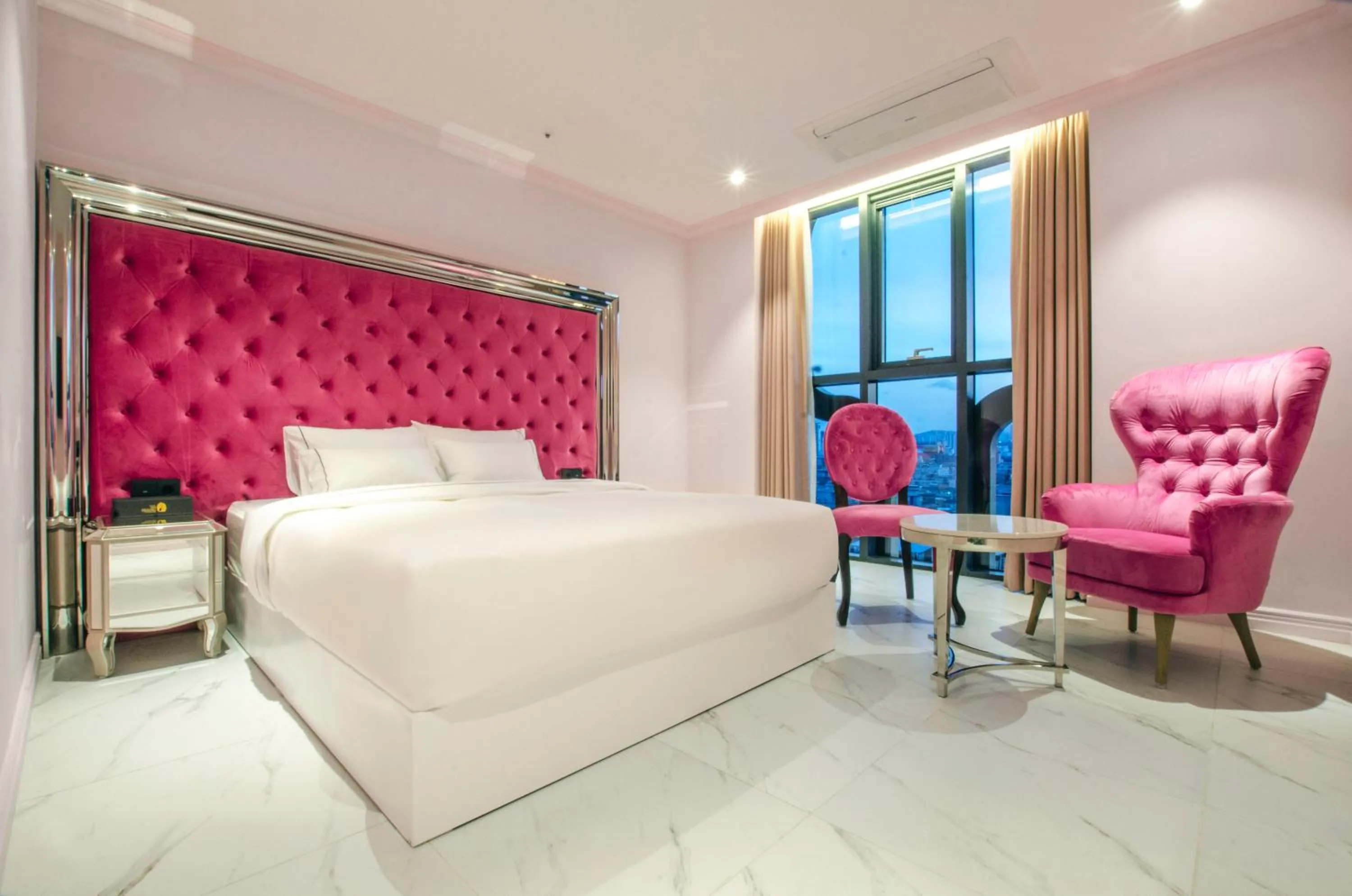 Bed in Hotel The Designers Premier Kondae