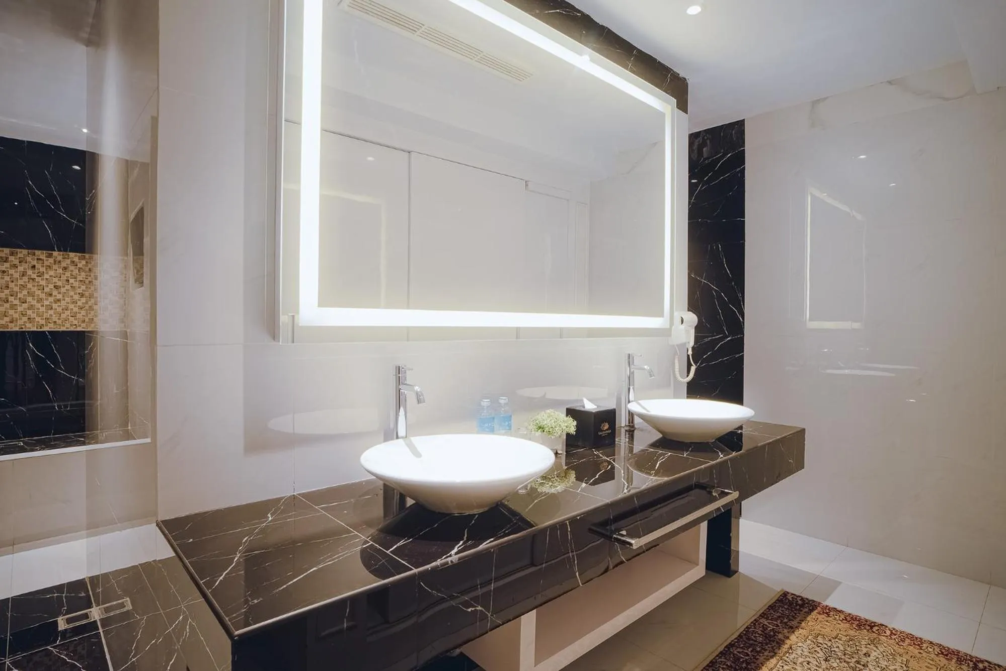 Bathroom in Portola Grand Arabia Hotel