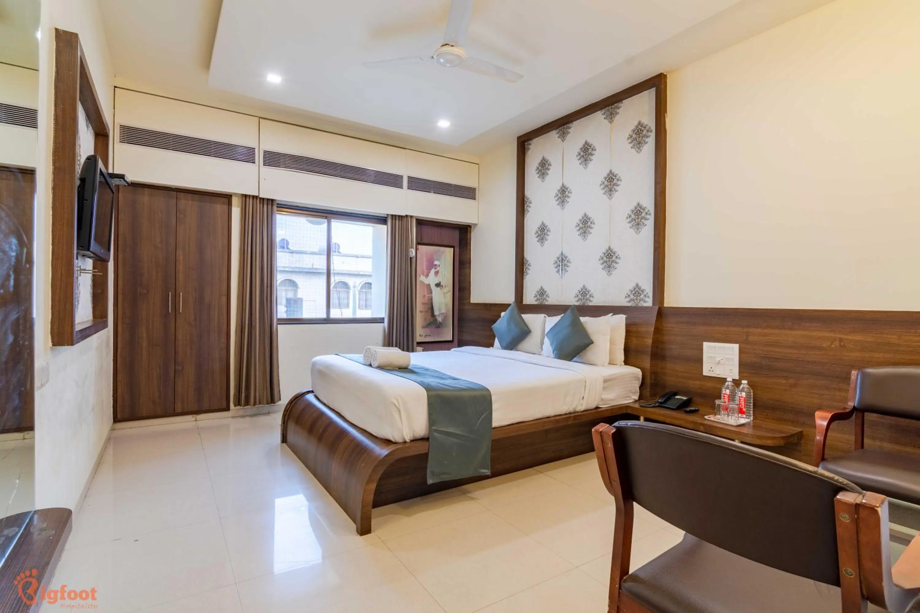 Bed in Hotel Sai Shree