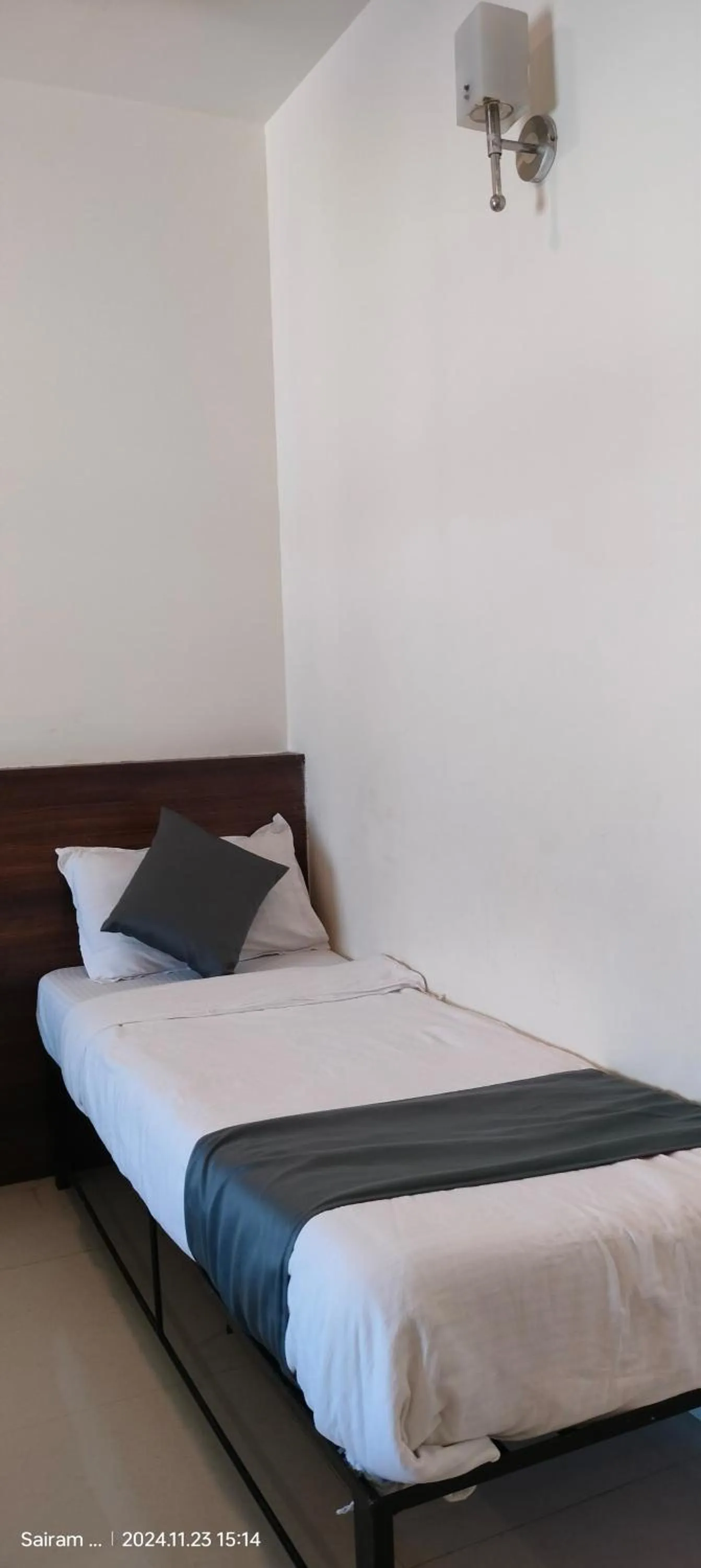 Bedroom, Bed in Hotel Sai Shree