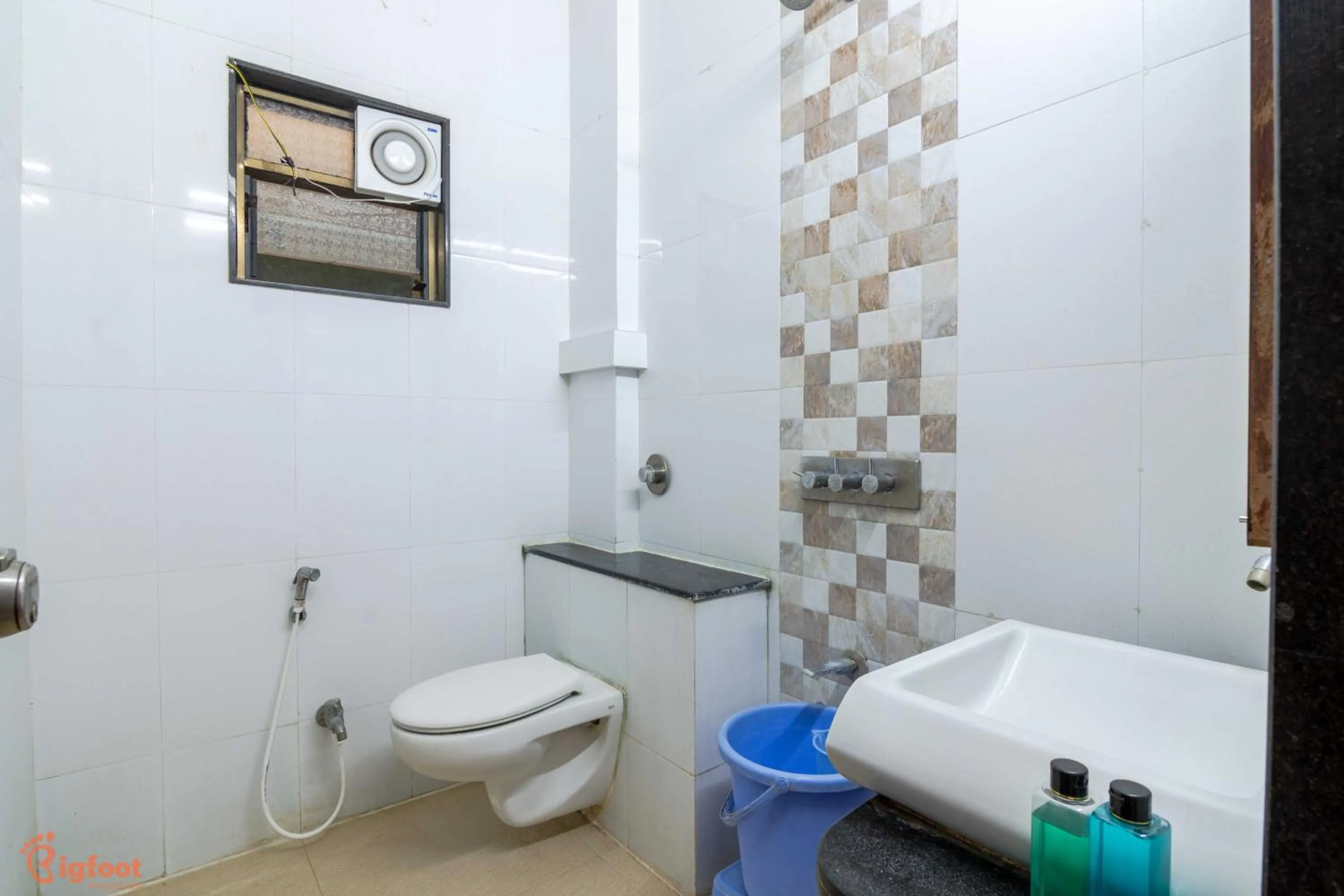 Toilet in Hotel Sai Shree