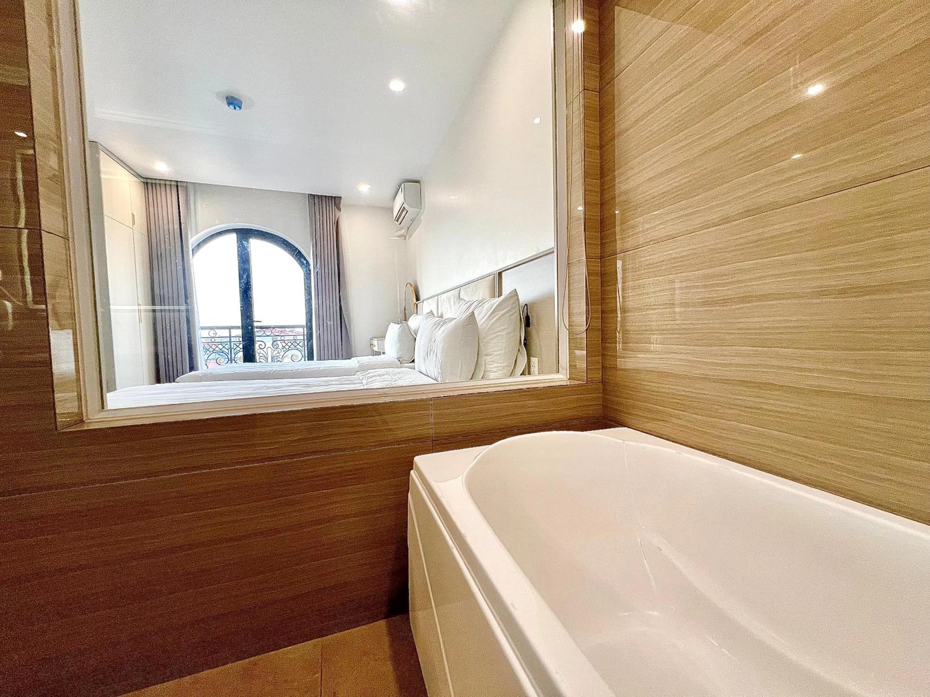 Grand Dragon Noi Bai Hotel