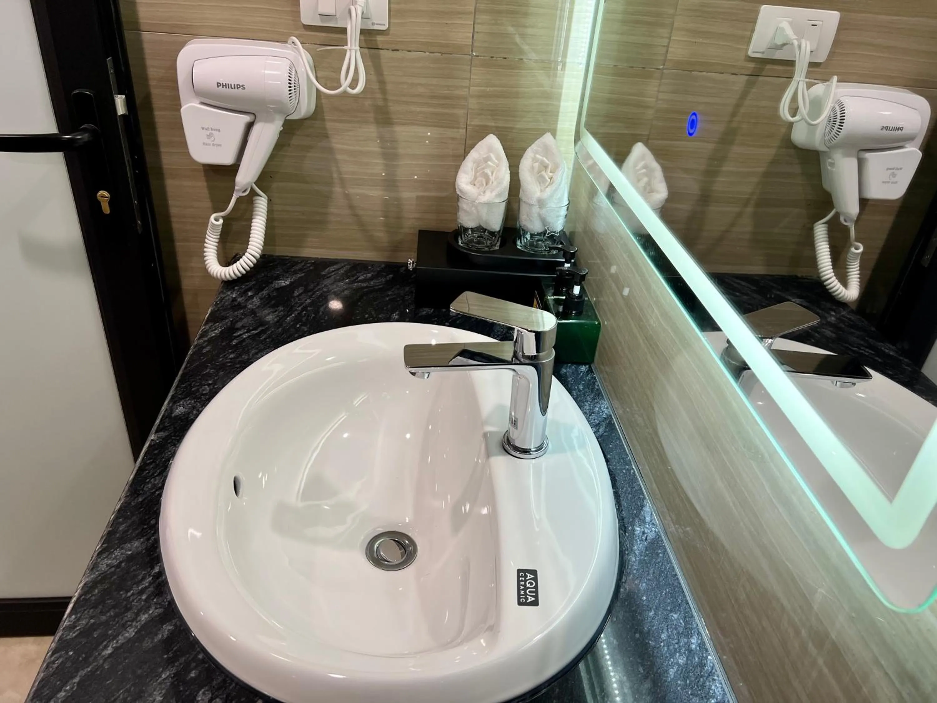 Grand Dragon Noi Bai Hotel