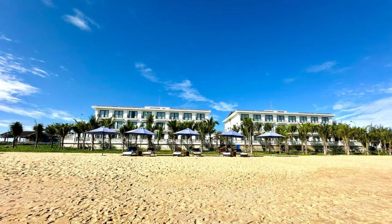 Property building in Hoang Yen Boutique Hotel