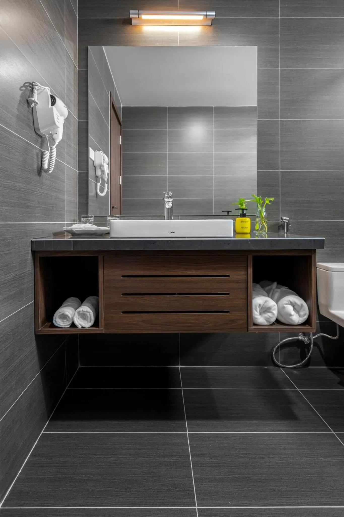 Bathroom in Hoang Yen Boutique Hotel