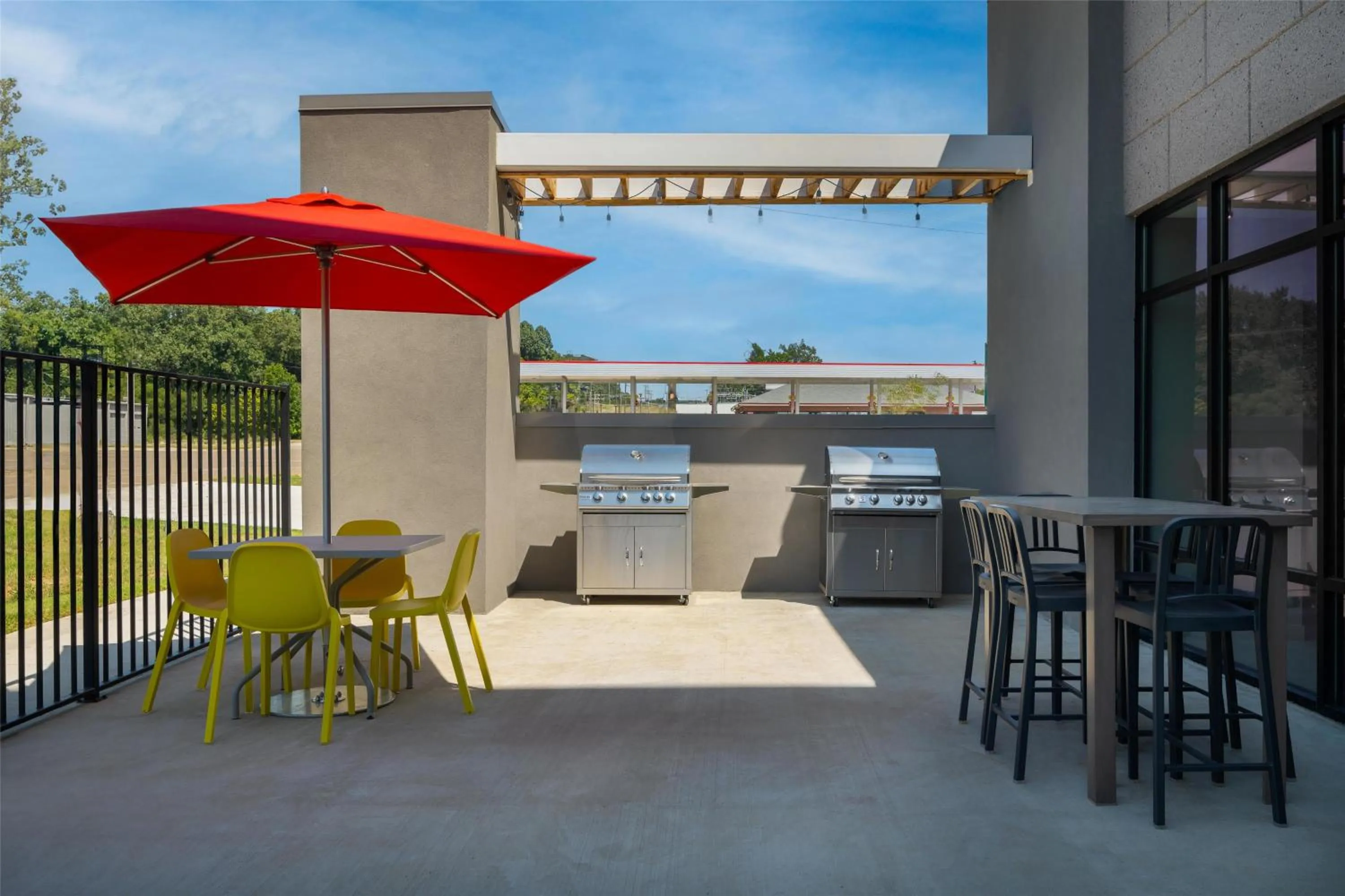 Patio in Home2 Suites By Hilton Forrest City