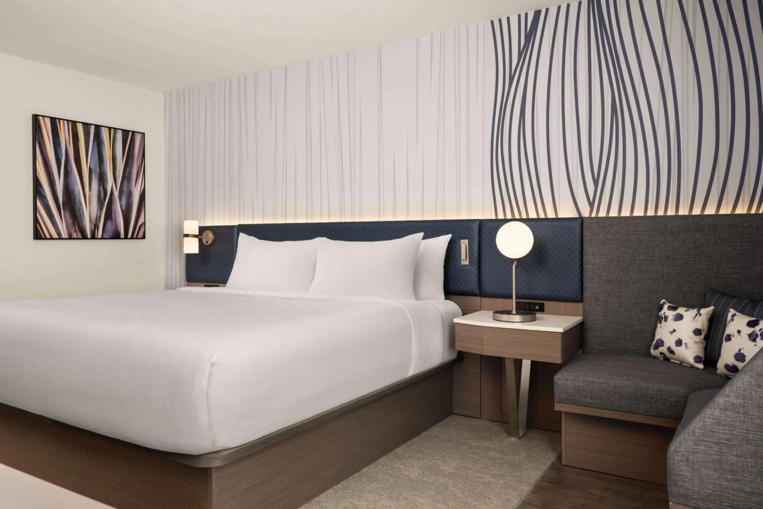 Bed in Hotel Lela Wilmington, Tapestry Collection By Hilton