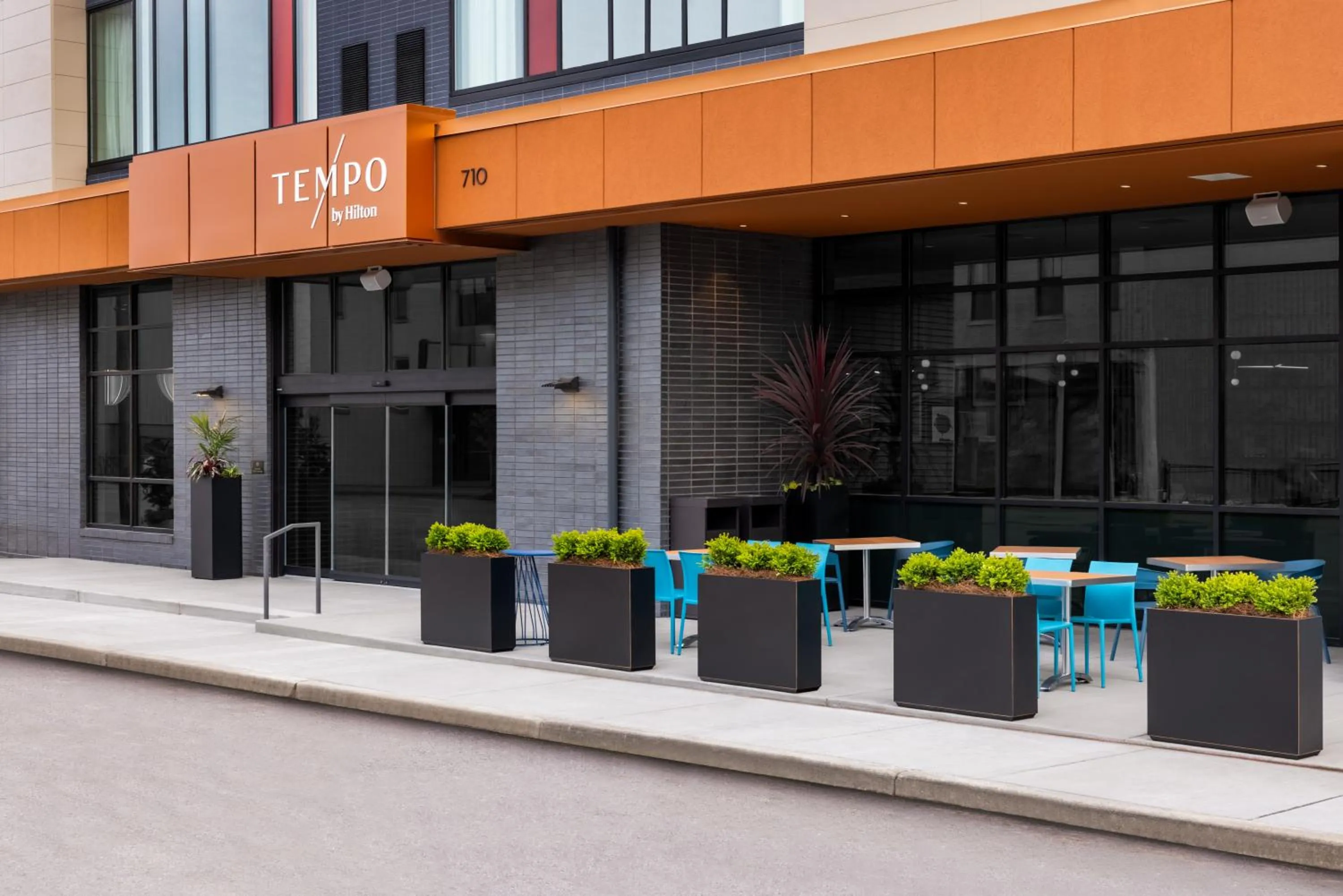 Property building in Tempo By Hilton Louisville Downtown Nulu