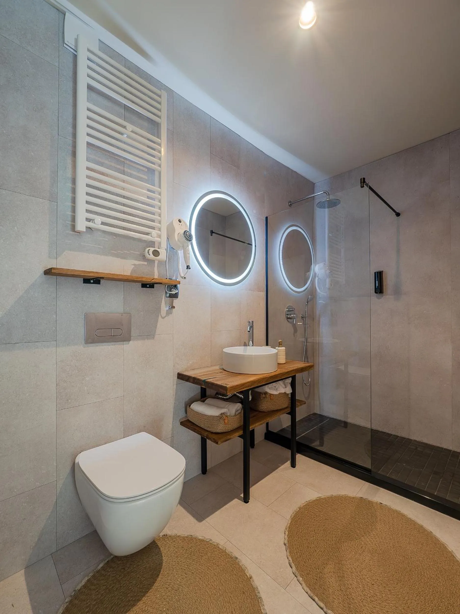 Shower in Craft Inn - Boutique Hotel