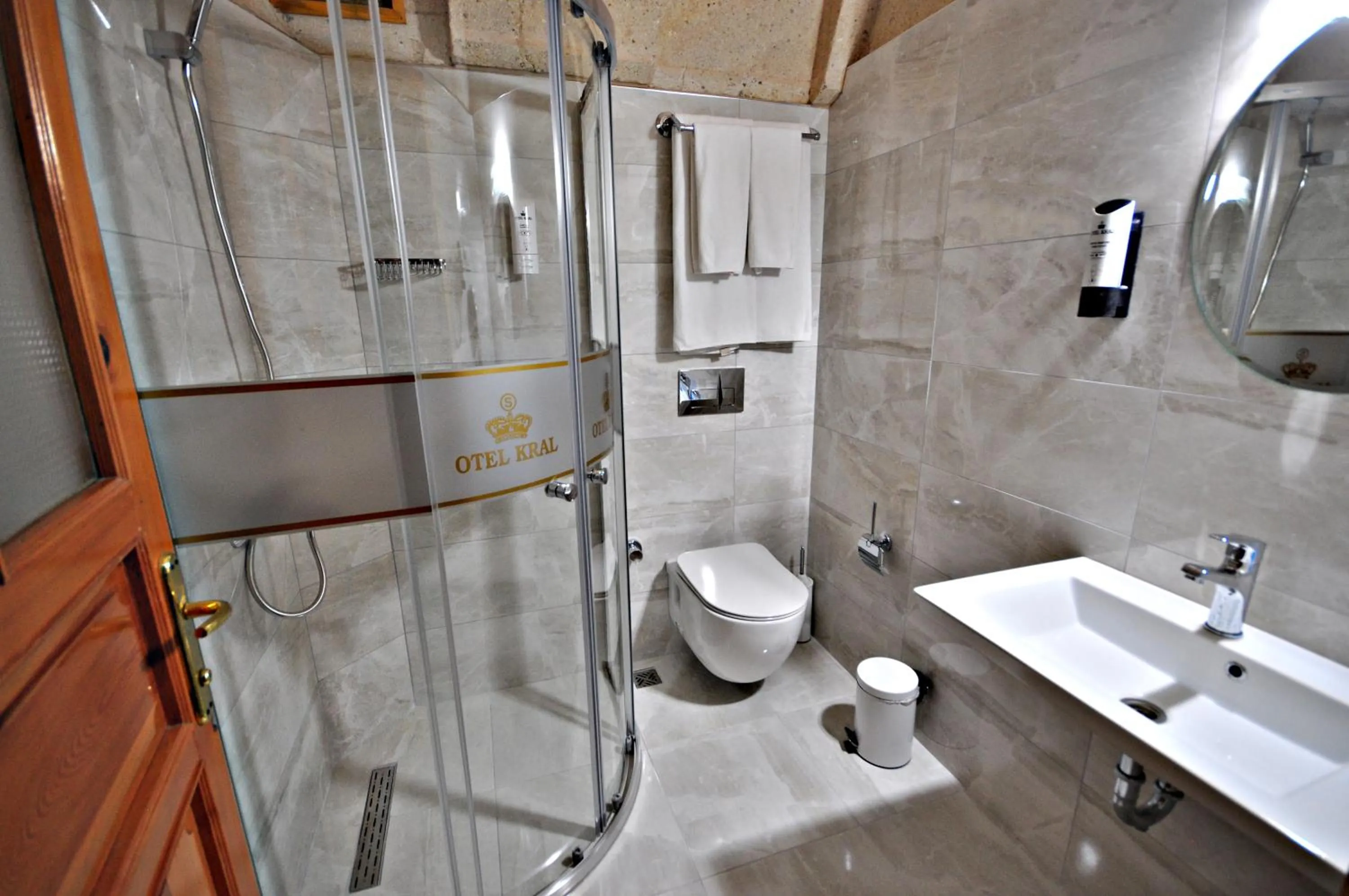 Shower in Hotel Kral Boutique