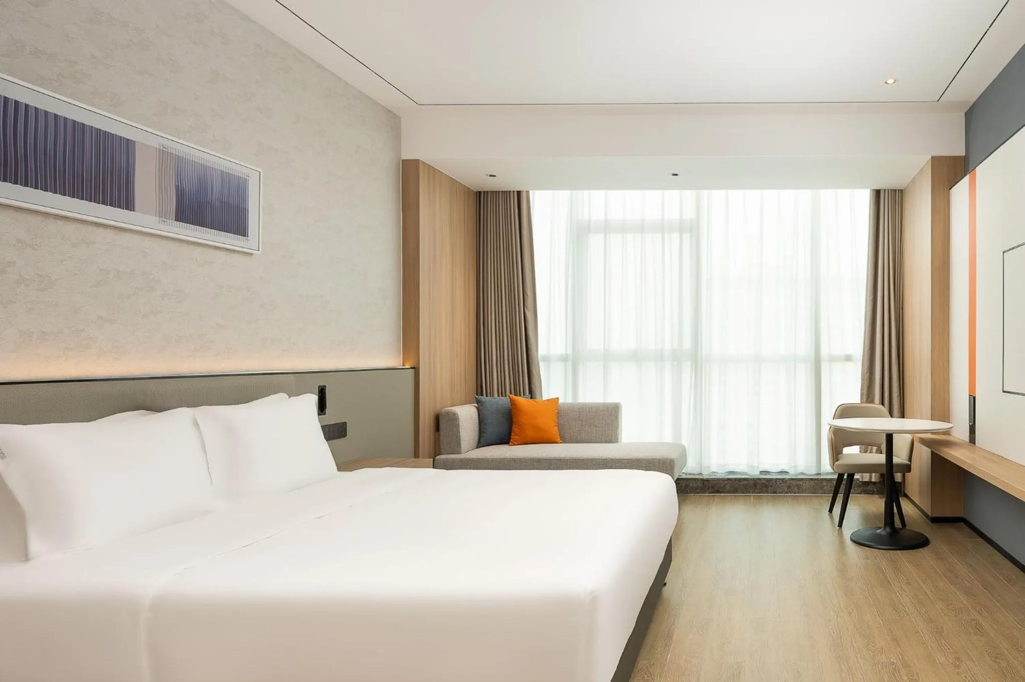 Photo of the whole room in Holiday Inn Express Binzhou City Center by IHG