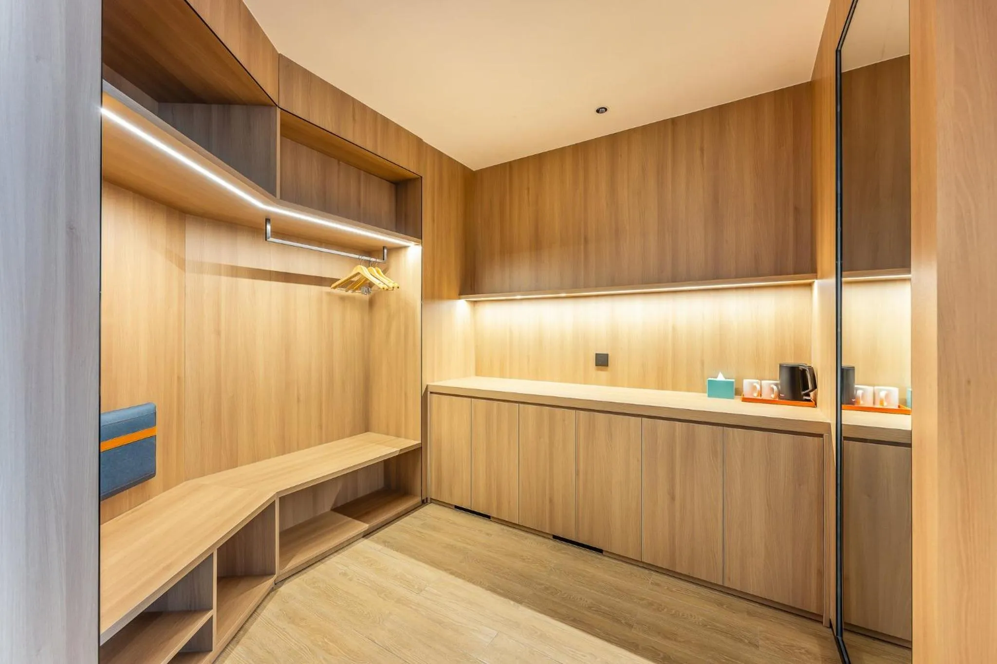 Photo of the whole room in Holiday Inn Express Binzhou City Center by IHG