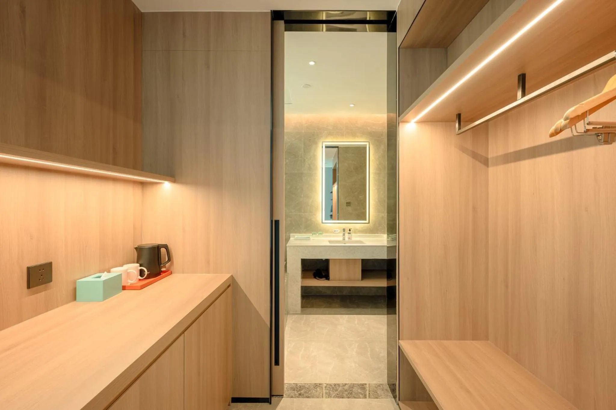 Photo of the whole room in Holiday Inn Express Binzhou City Center by IHG