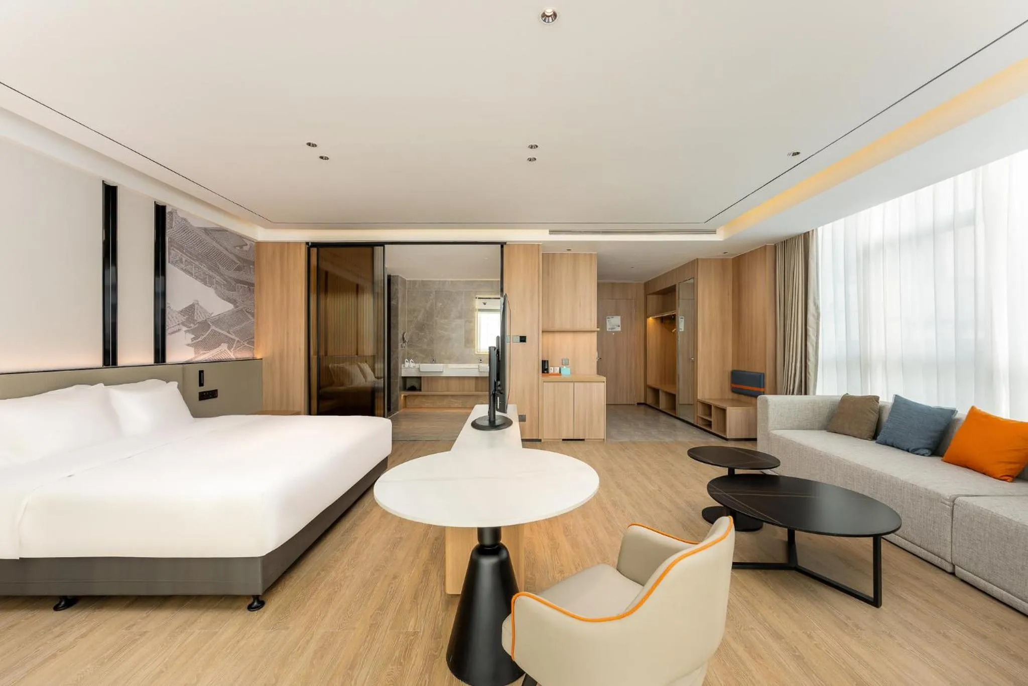 Photo of the whole room in Holiday Inn Express Binzhou City Center by IHG