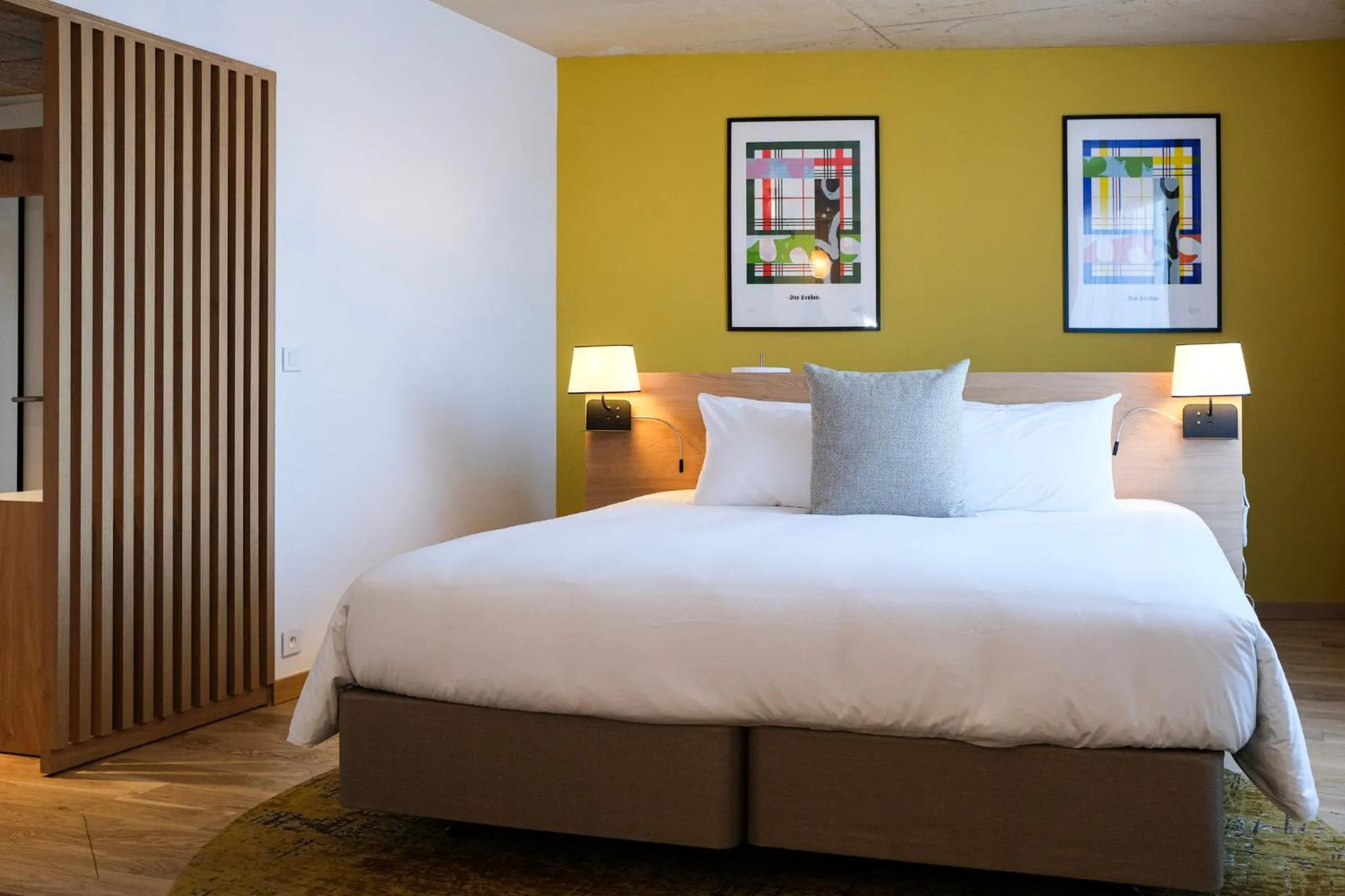 Photo of the whole room, Bed in voco Beaune , Cité des Vins by IHG