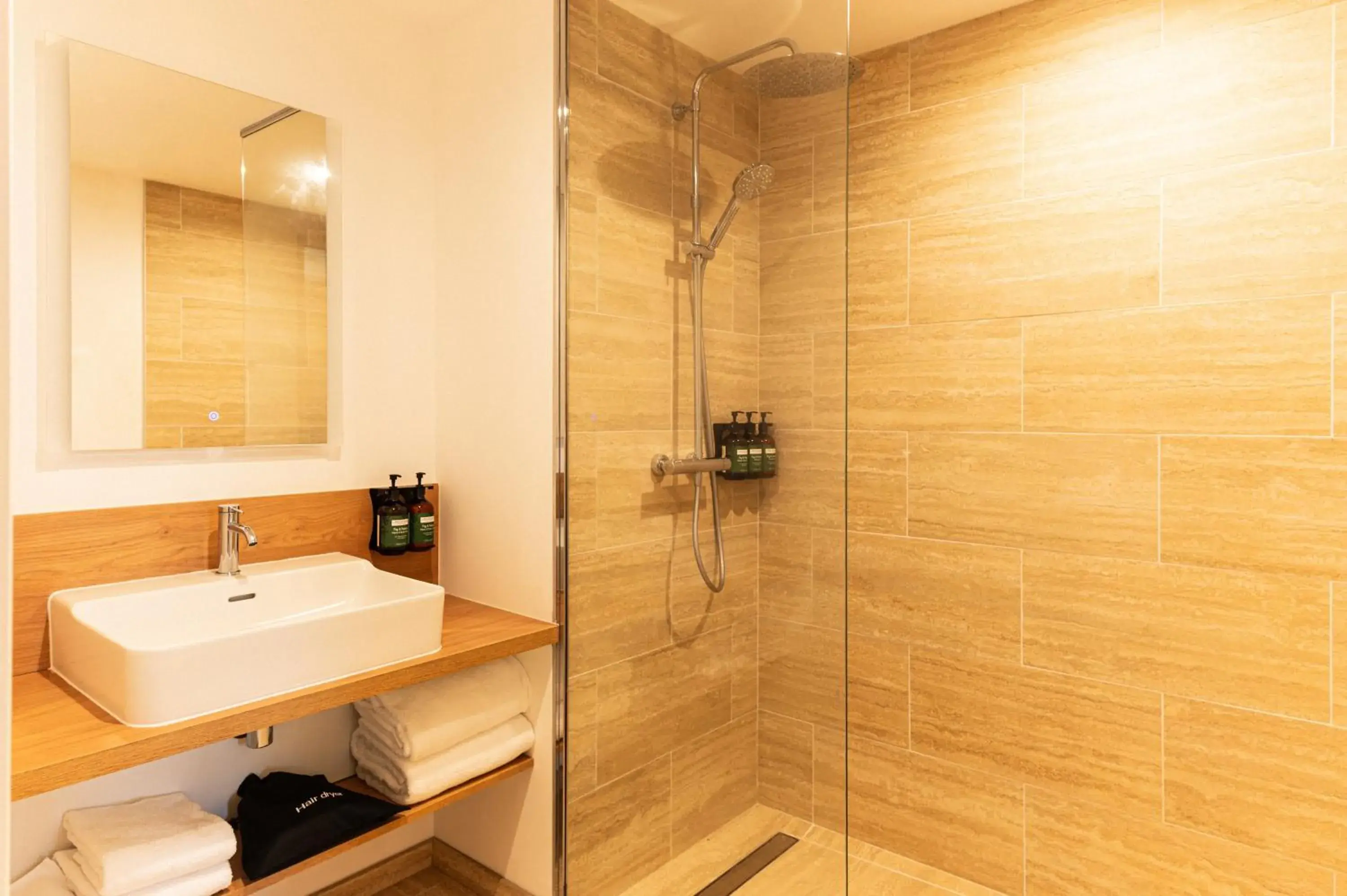 Standard Room with Two Single Beds in voco Beaune , Cité des Vins by IHG Standard Room with Two Single Beds in voco Beaune , Cité des Vins by IHG