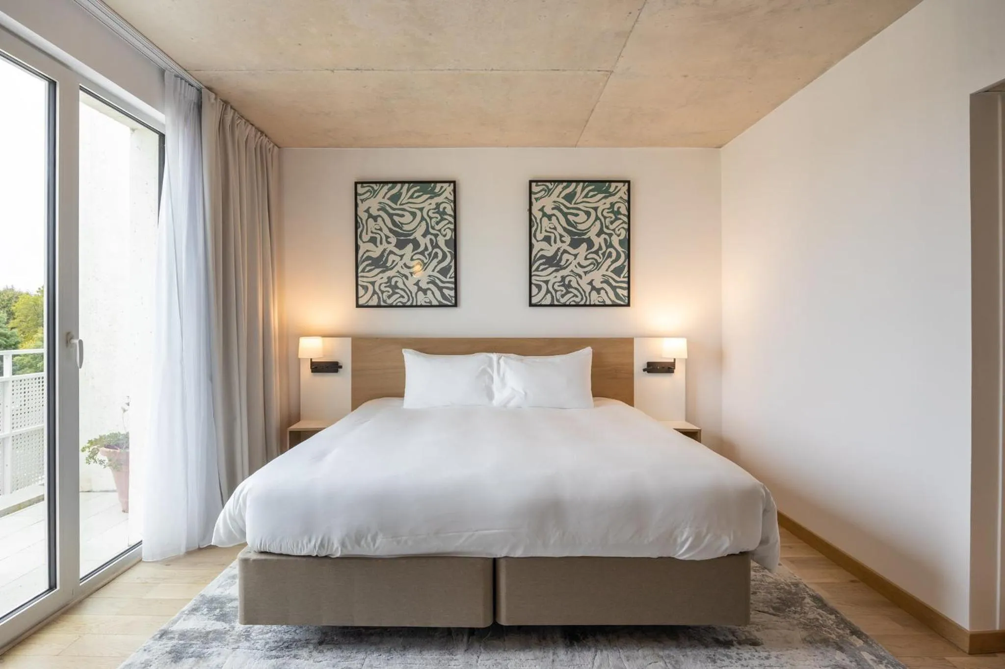 Photo of the whole room, Bed in voco Beaune , Cité des Vins by IHG