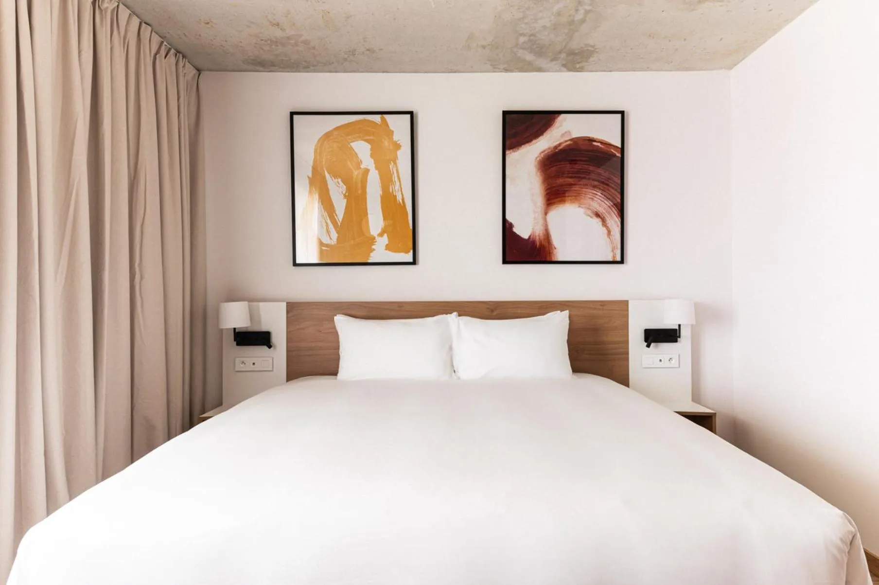 Bedroom, Bed in voco Beaune , Cité des Vins by IHG