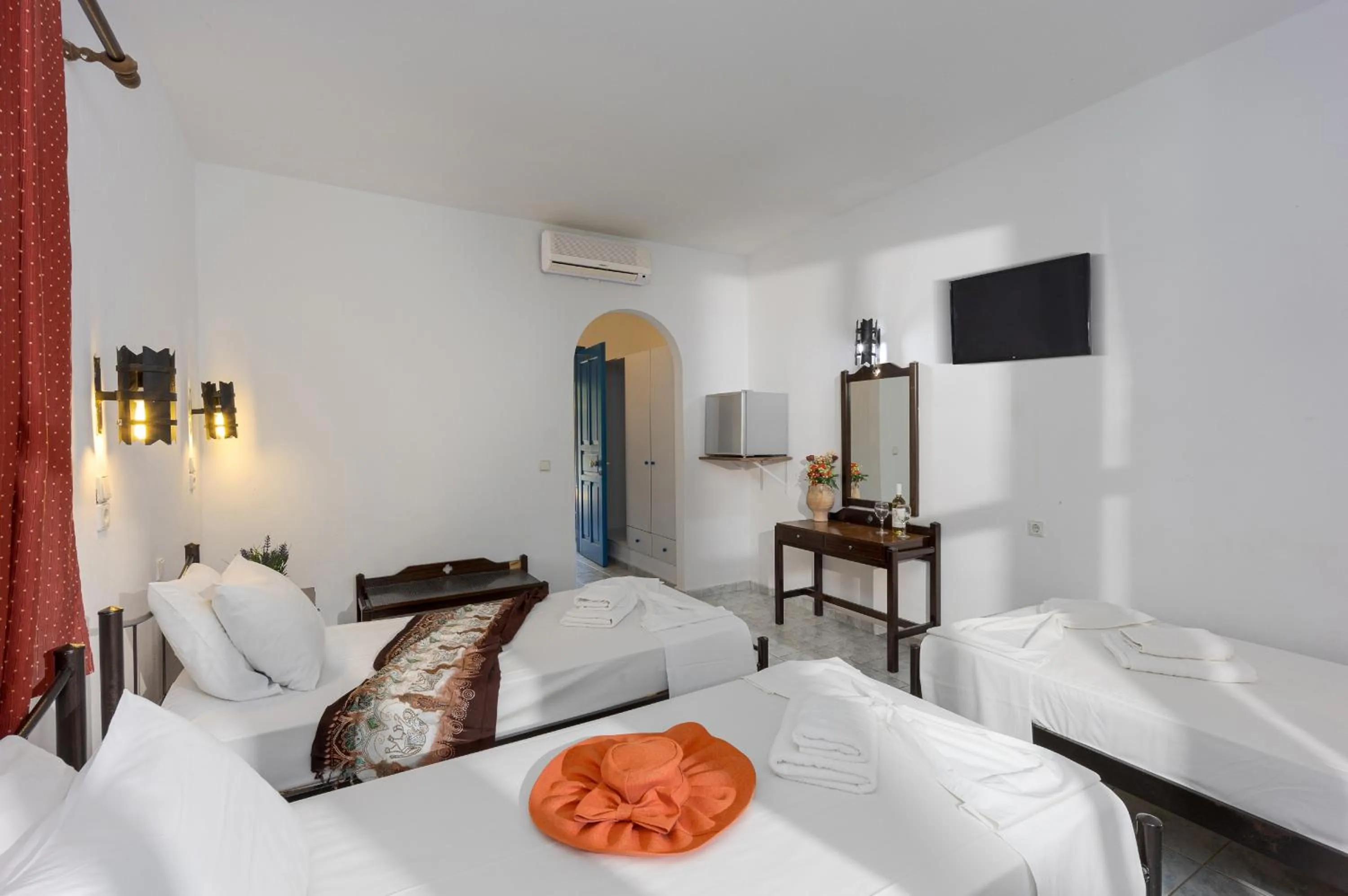 Bed in Palm Bay by Estia