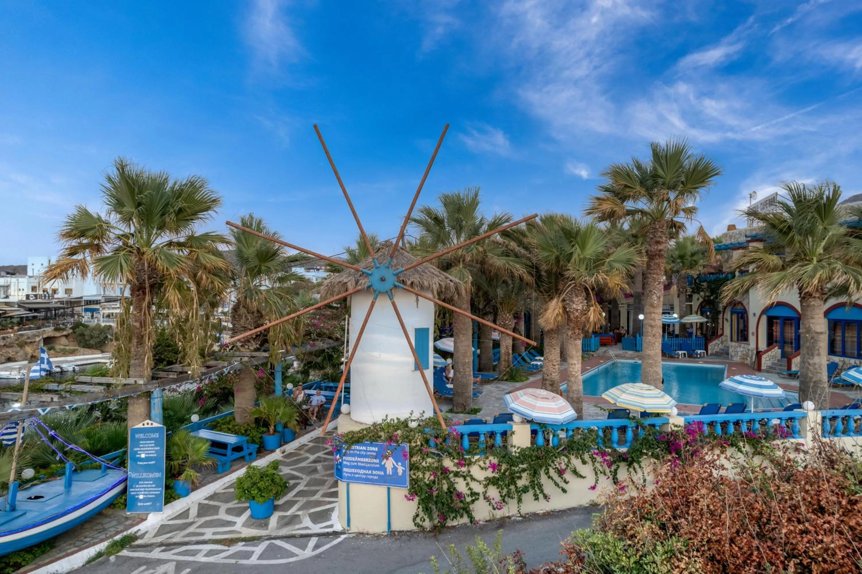 Property building in Palm Bay by Estia