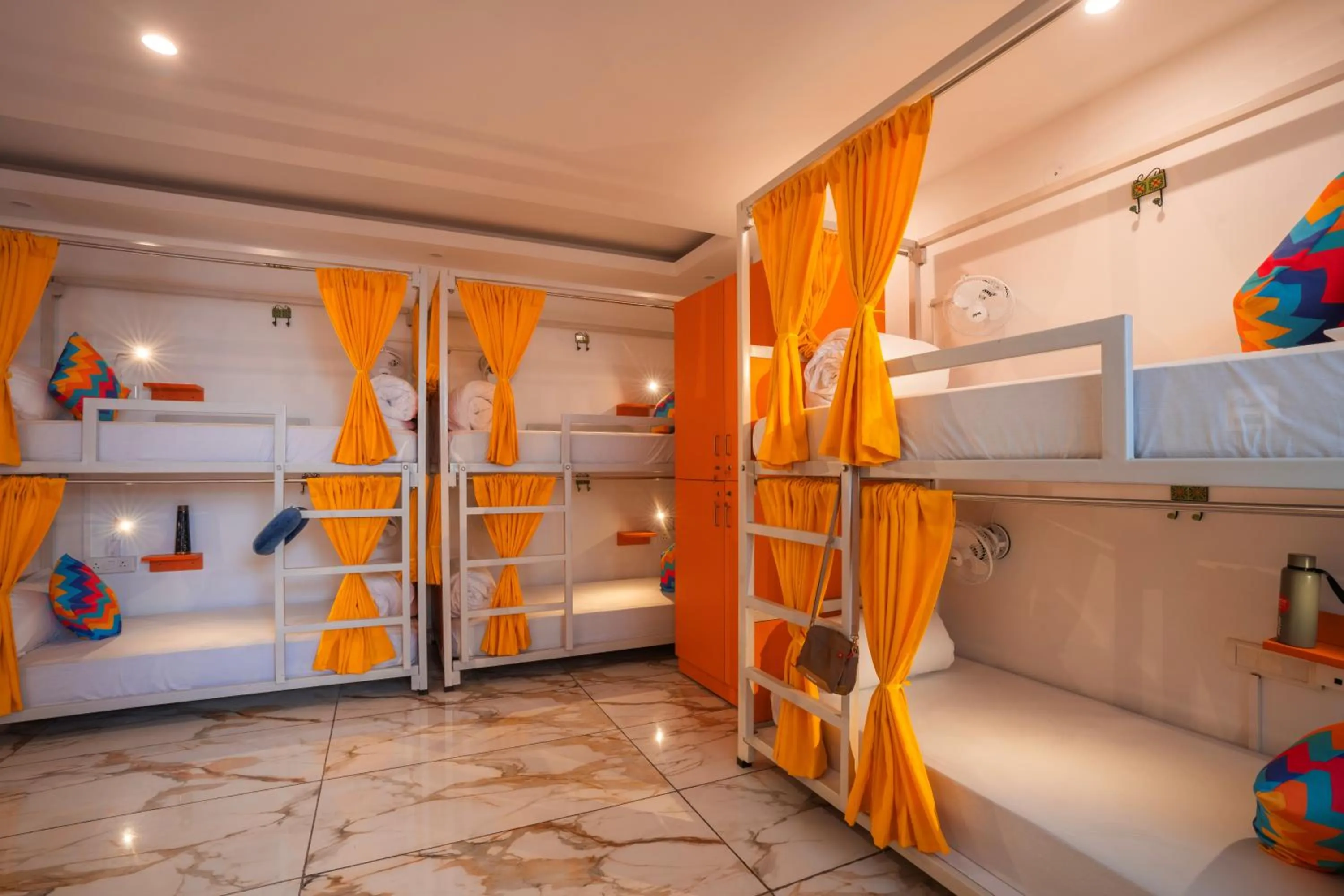 Bed in goSTOPS PLUS Gurugram, Baani Square